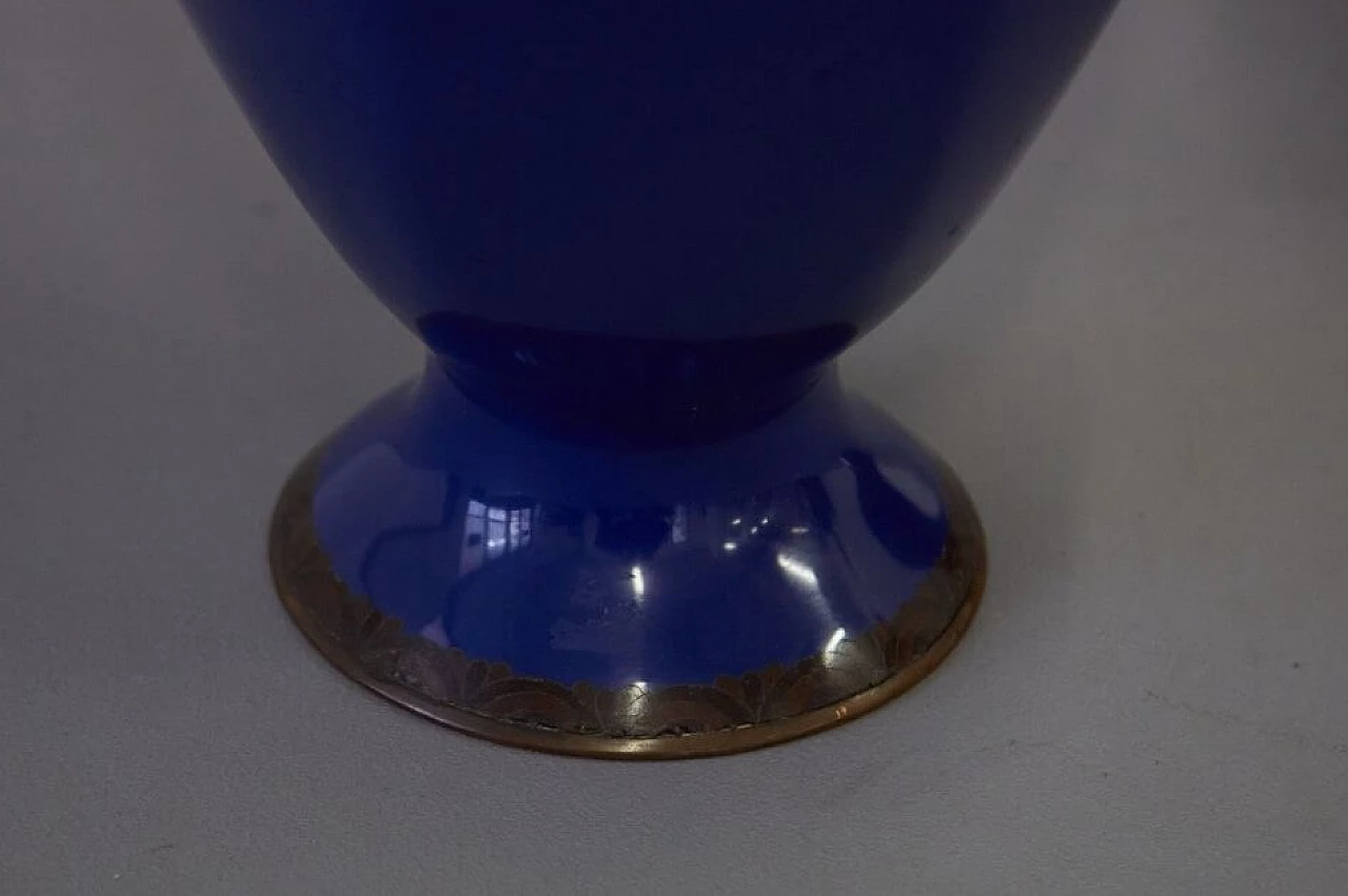 Coppia di vasi cloisonne cinesi in metallo e ottone smaltato, anni '30 1259596