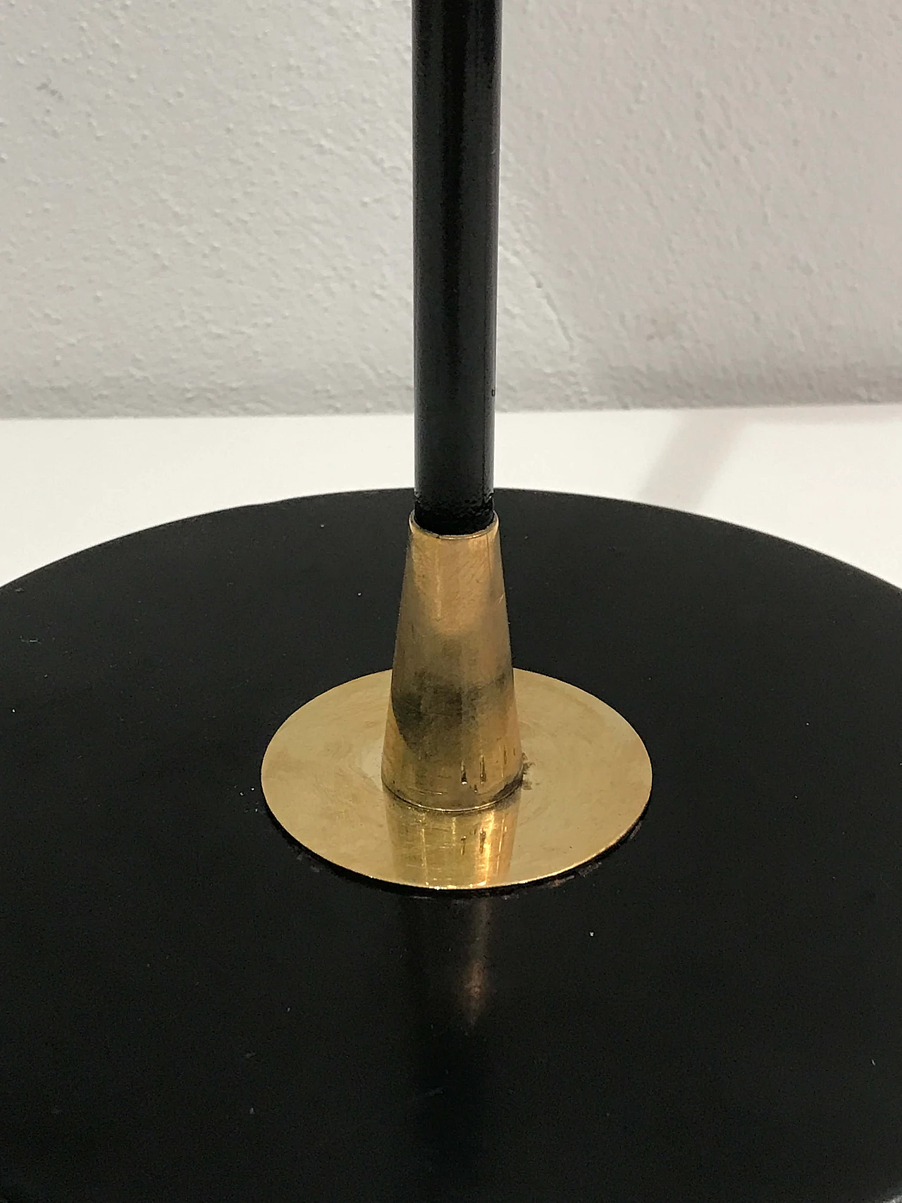 Table lamp in brass and patinated metal by Stilnovo, 1950s 1259753