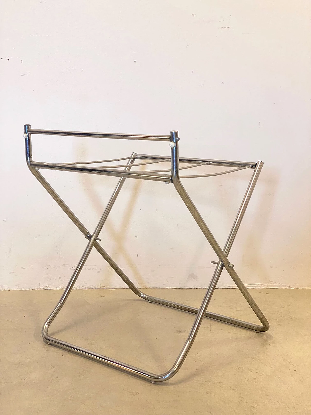 Coppia di portavaligie in acciaio, anni '70 1260076