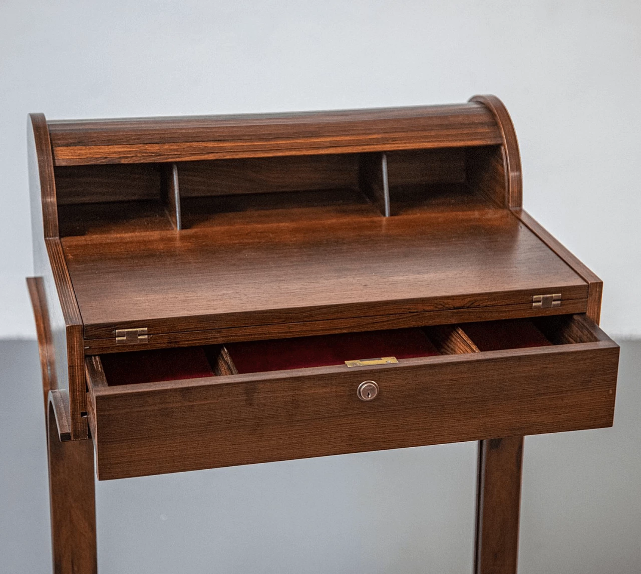 Rosewood writing desk by Gianfranco Frattini for Bernini, 1960s 1260482