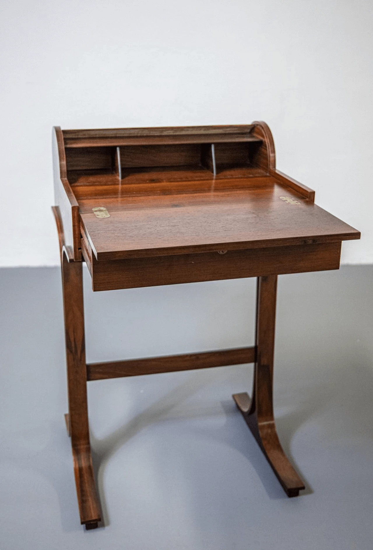 Rosewood writing desk by Gianfranco Frattini for Bernini, 1960s 1260484