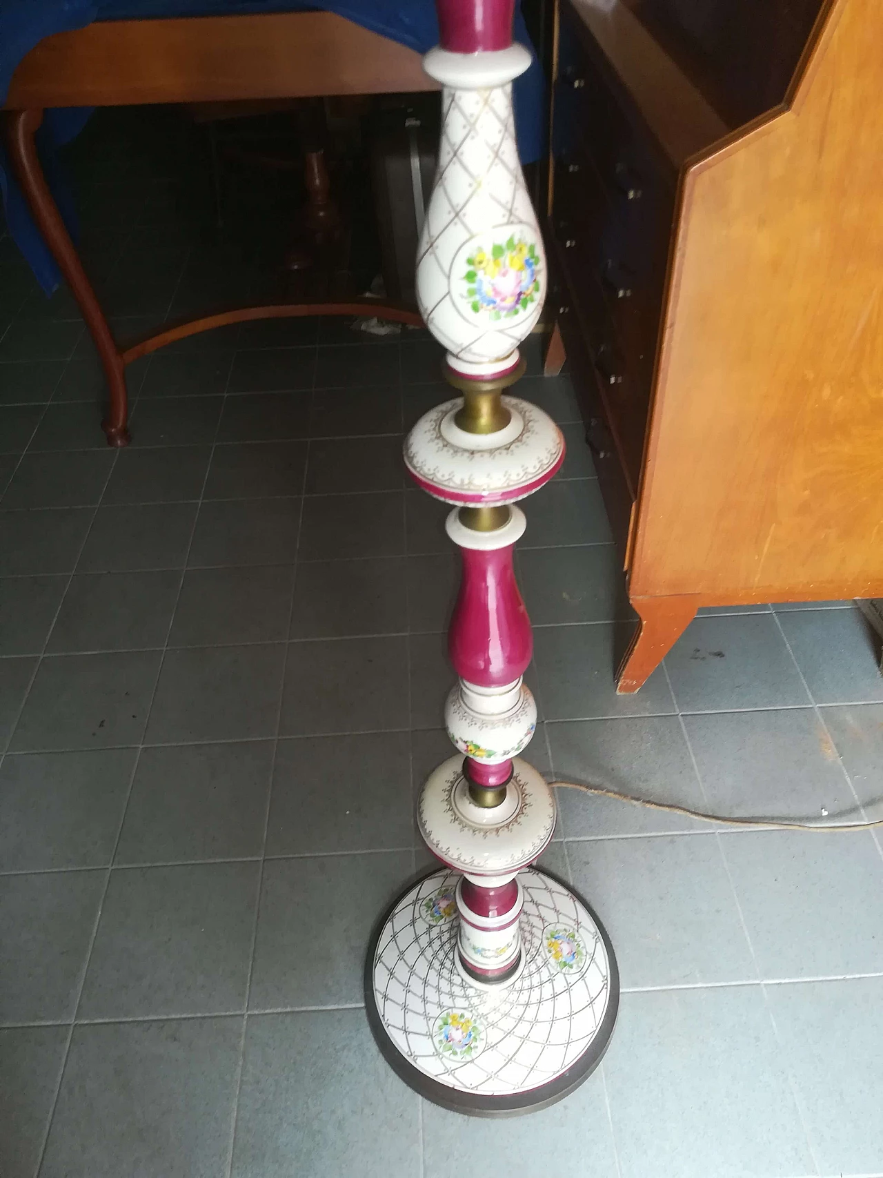 Lampada da terra in ceramica decorata, anni '60 1260596