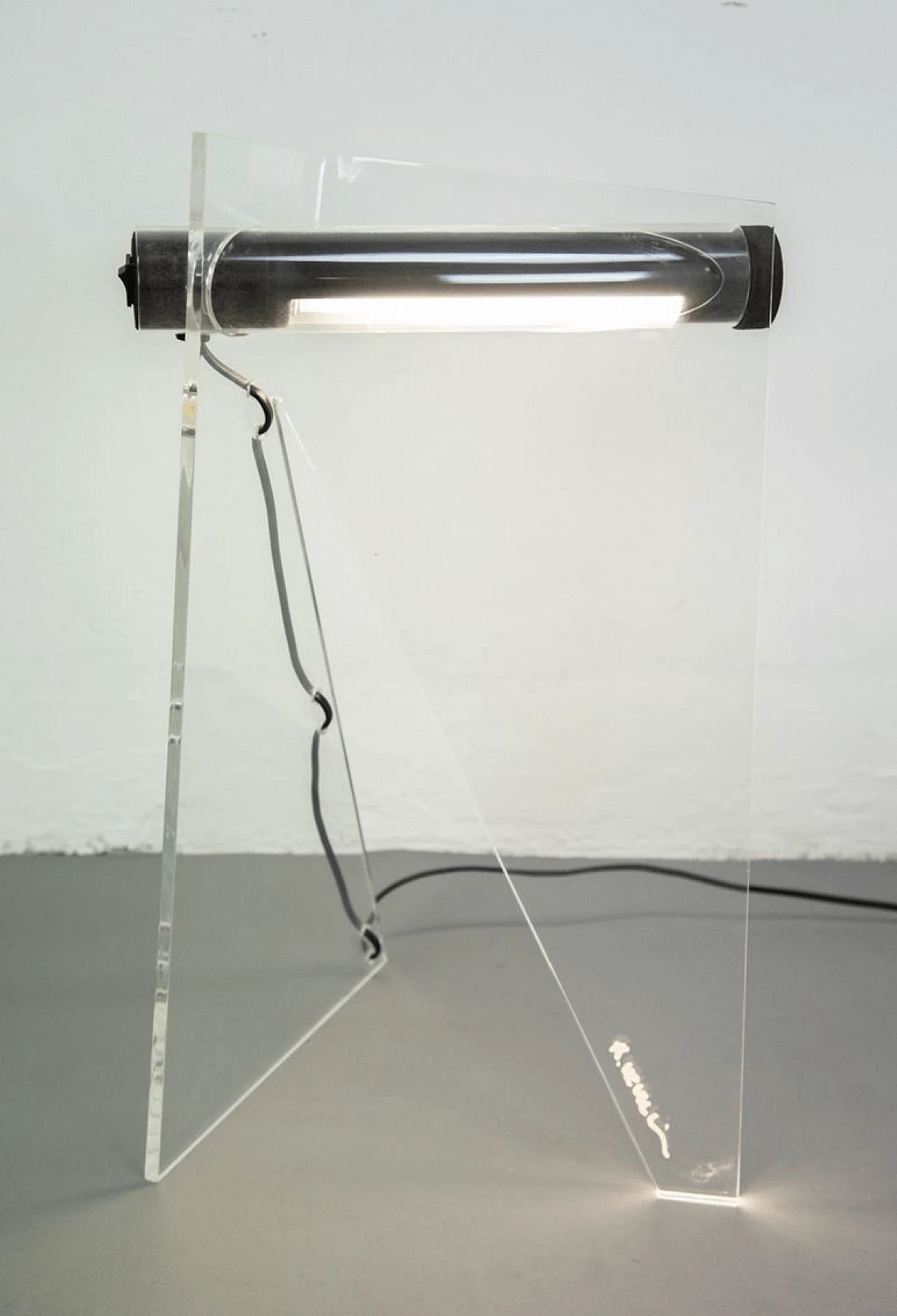 Plexiglas table lamp, 70s 1260990