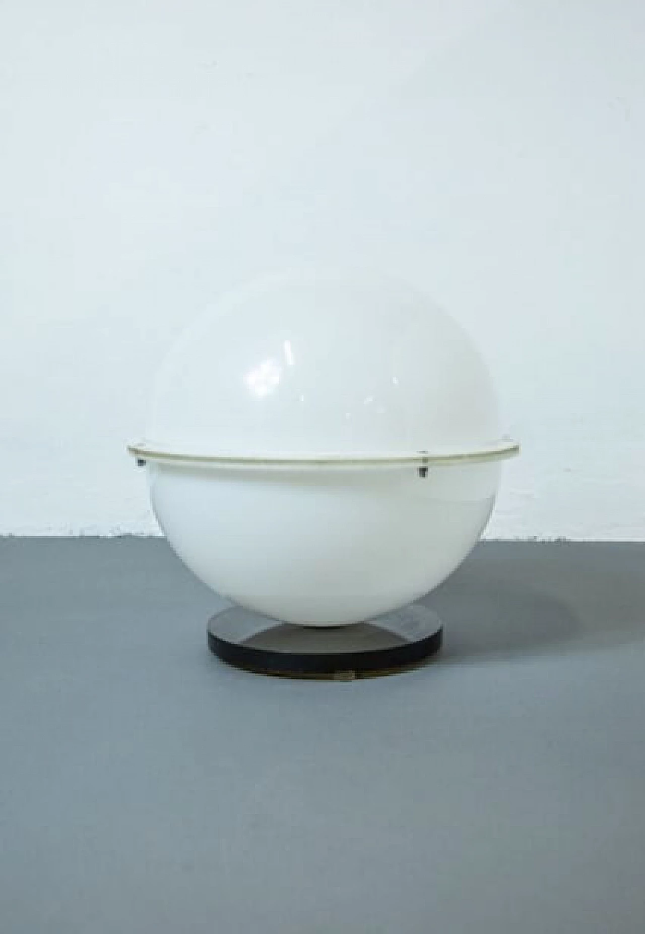 Lampada da tavolo in plexiglass, anni '70 1261570