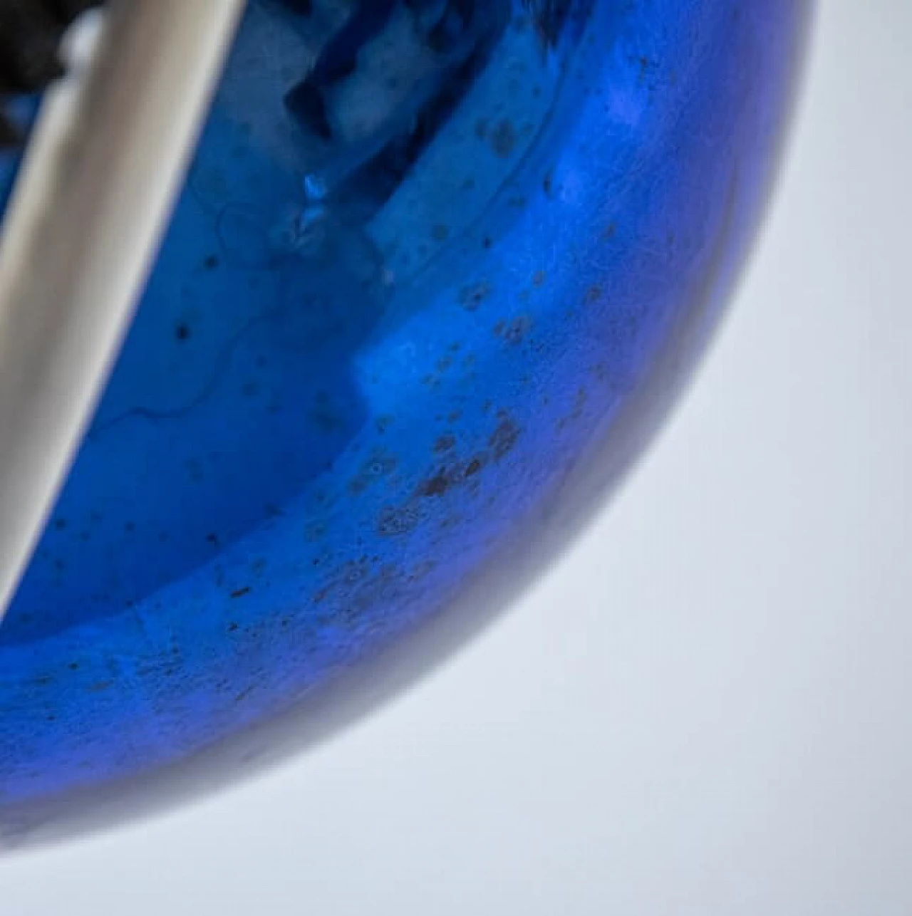 Floor lamp in the style of Reggiani in metal and blue Murano glass, 60s 1261581