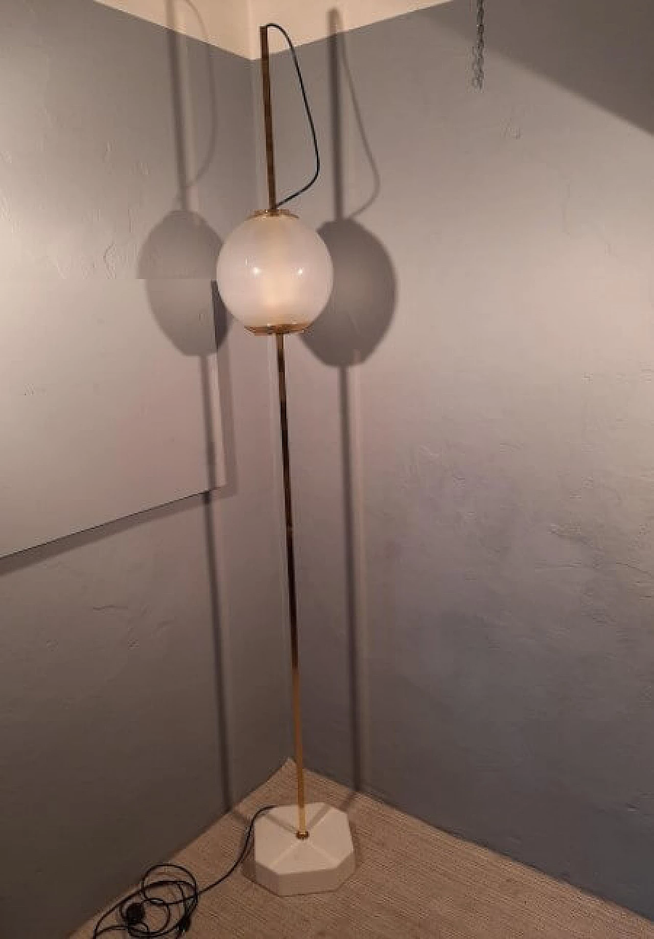 Lampada da terra Balloon LTE10 in ottone e vetro con base in marmo di Luigi Caccia Dominioni per Azucena, anni '90 1262063