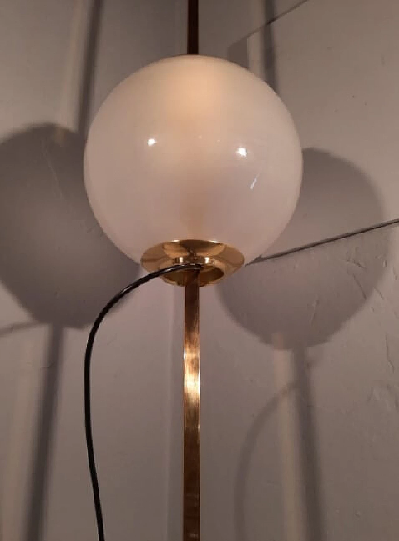 Lampada da terra Balloon LTE10 in ottone e vetro con base in marmo di Luigi Caccia Dominioni per Azucena, anni '90 1262065