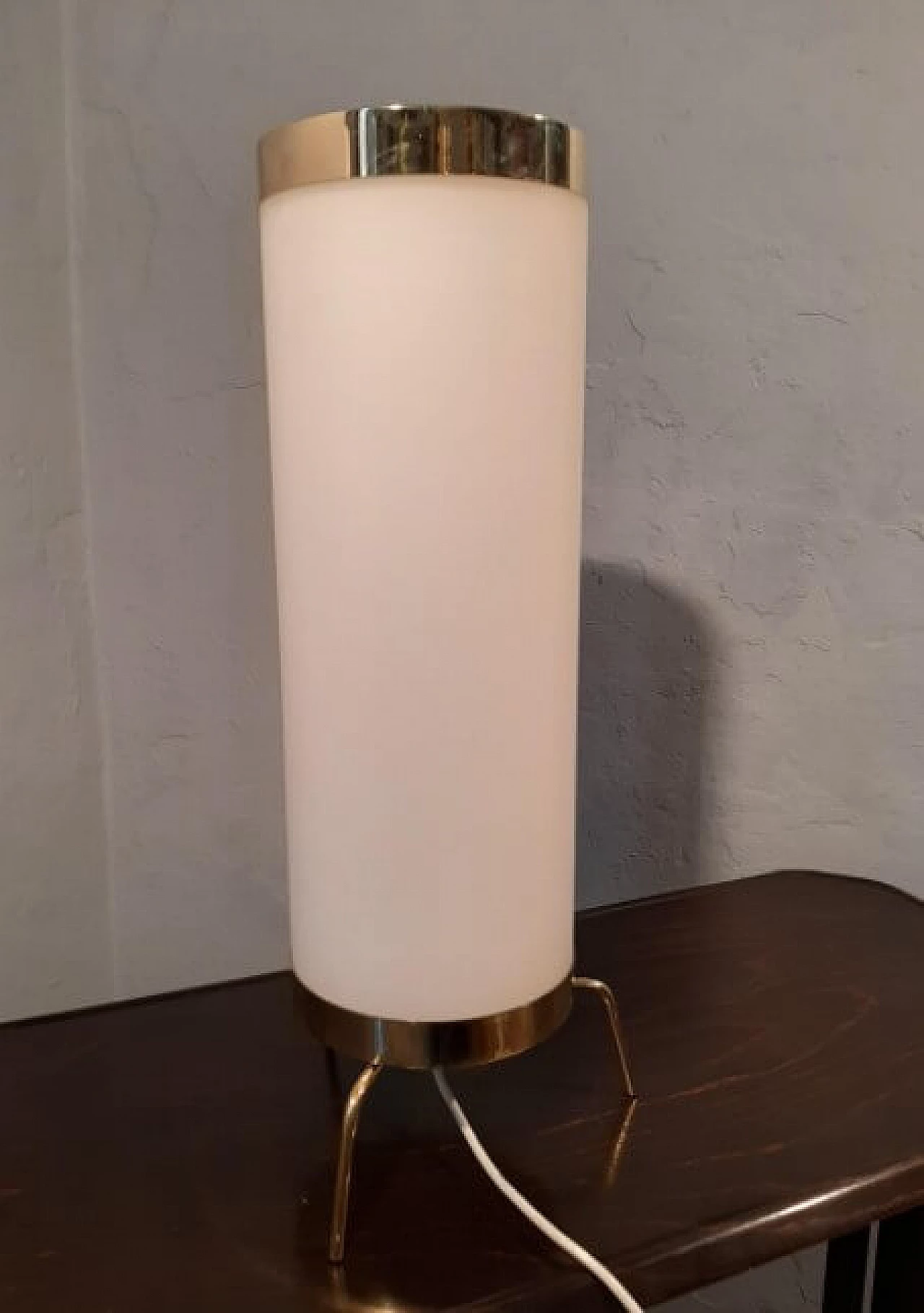 Table lamp with tripod base in brass and opaline glass, 2000 1262146