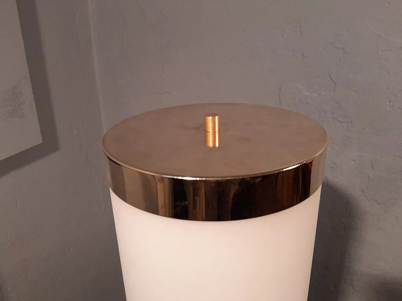 Table lamp with tripod base in brass and opaline glass, 2000 1262147