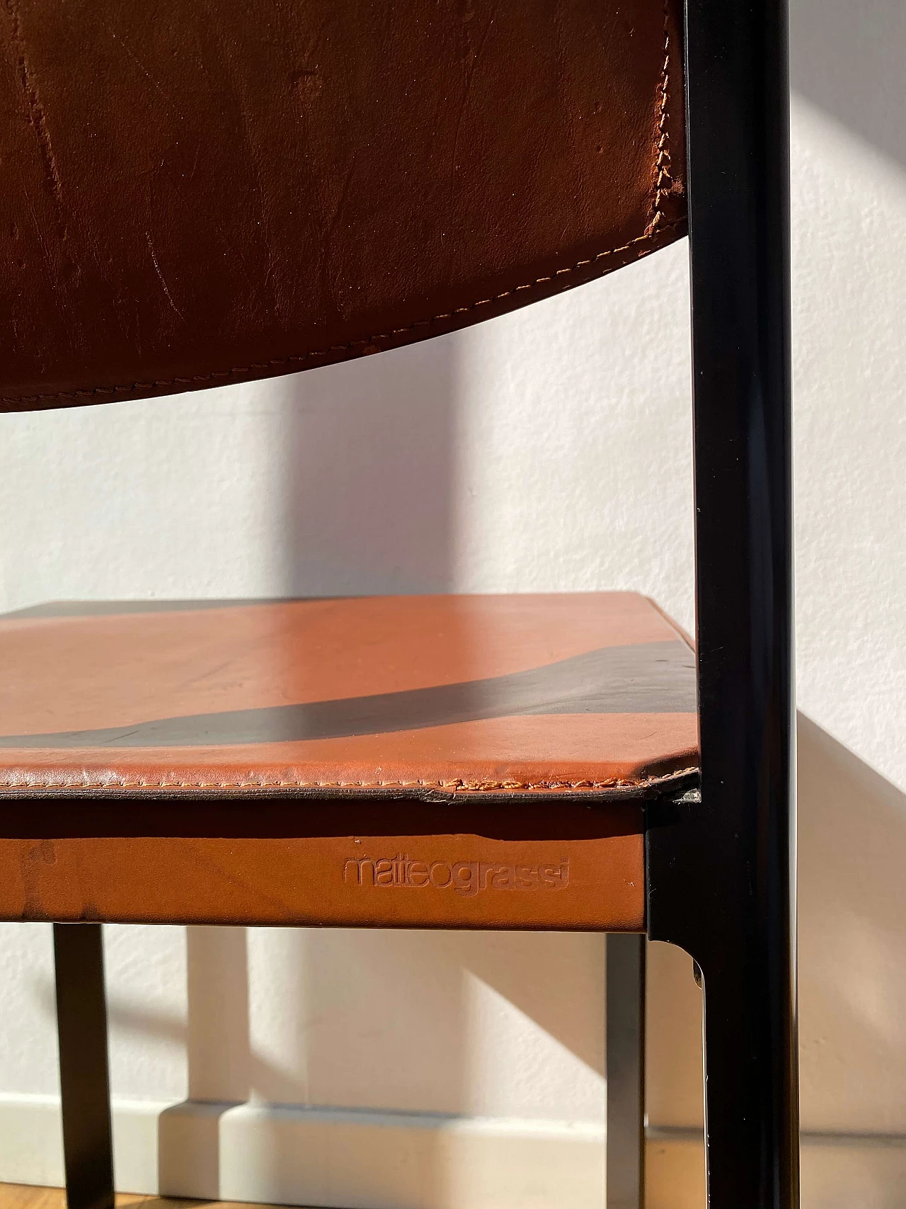Coppia di sedie in pelle di Tito Agnoli per Matteo Grassi, anni '60 1263069