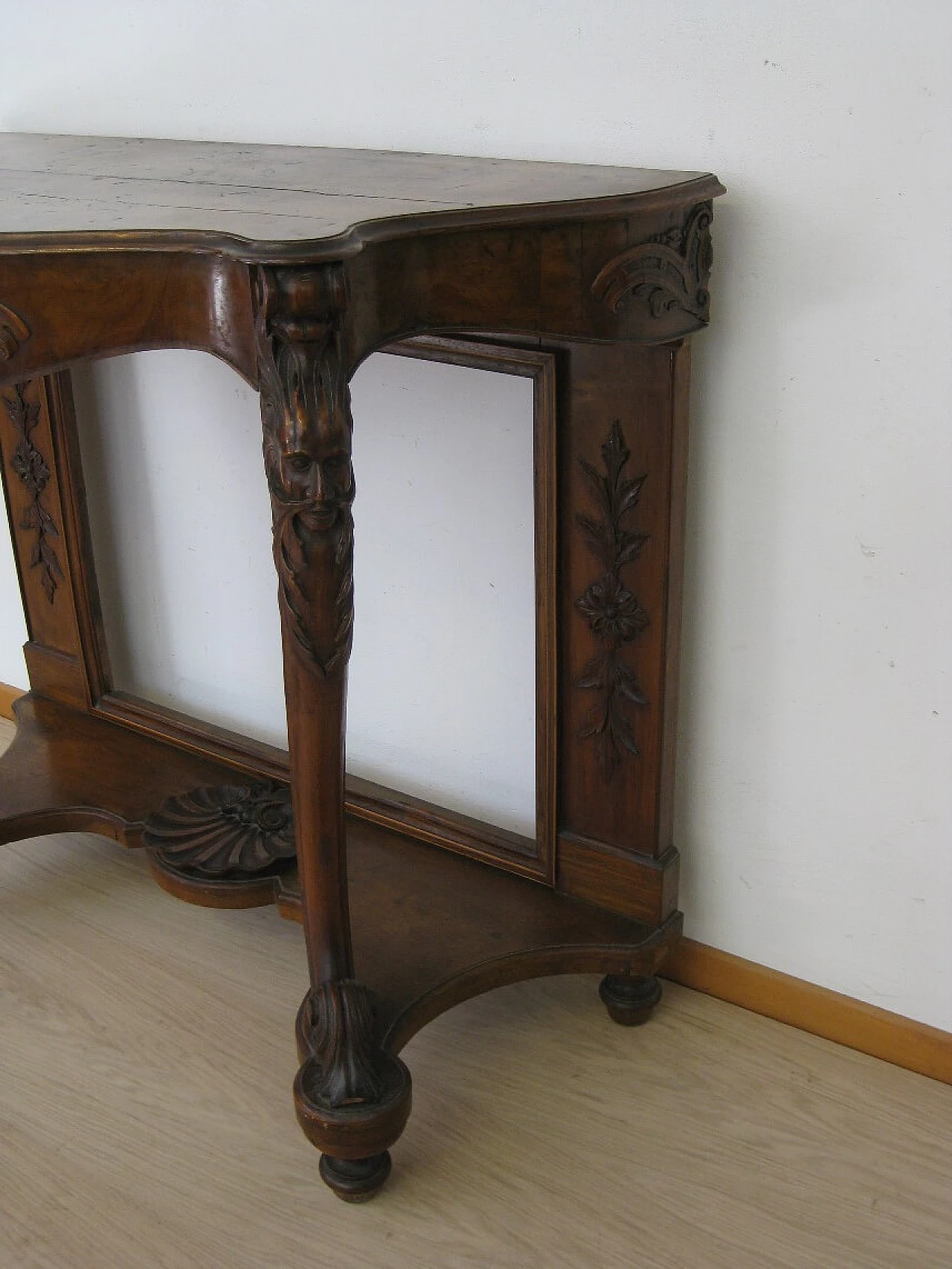 Carved walnut console table, late 19th century 1263443