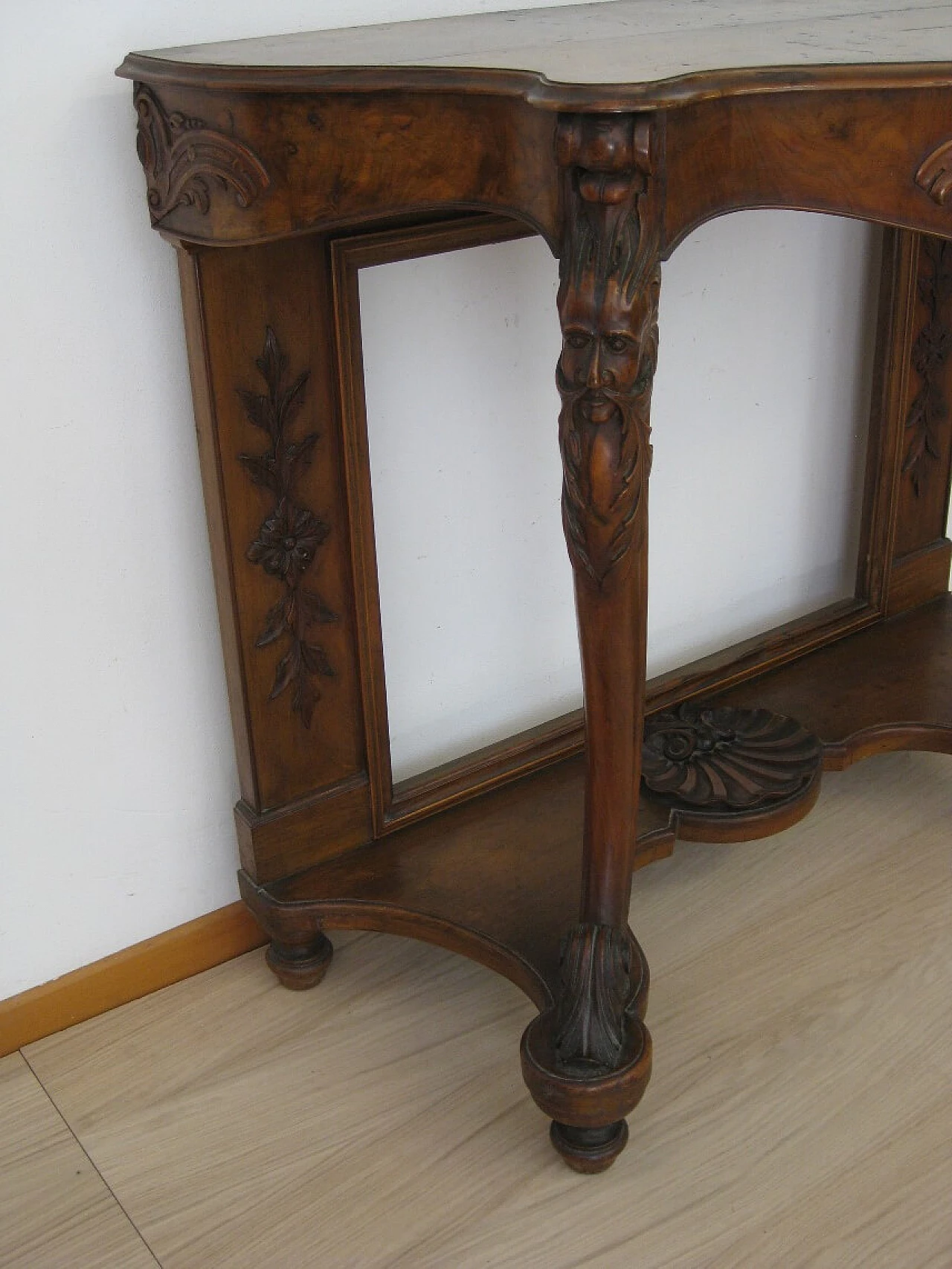Carved walnut console table, late 19th century 1263444