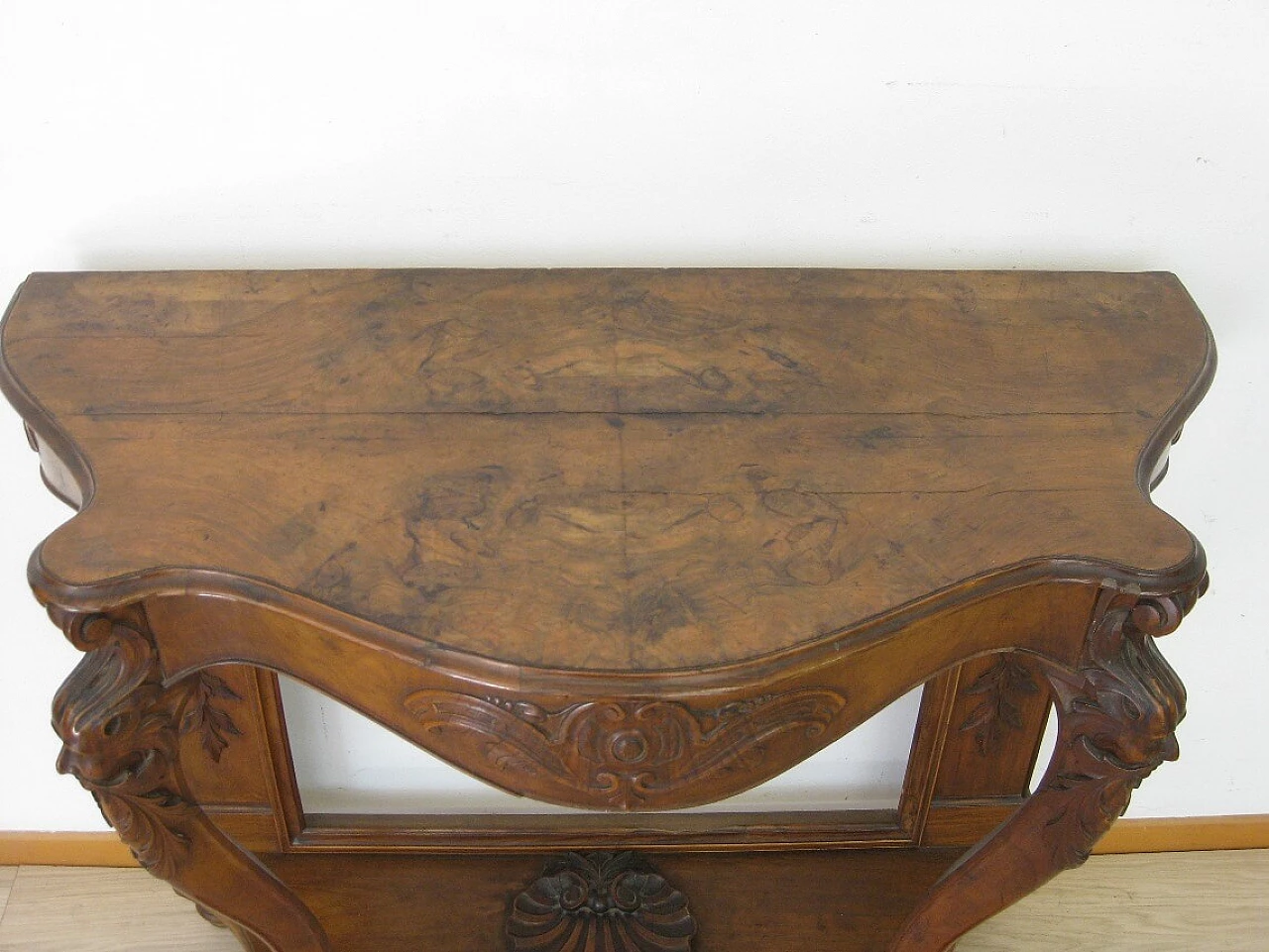 Carved walnut console table, late 19th century 1263447