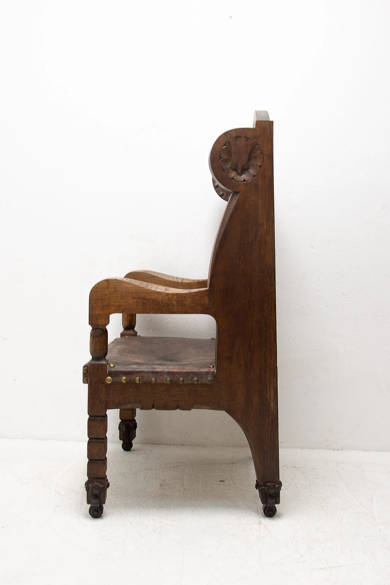 Throne chair on wheels in medieval revival style, late 19th century 1263777