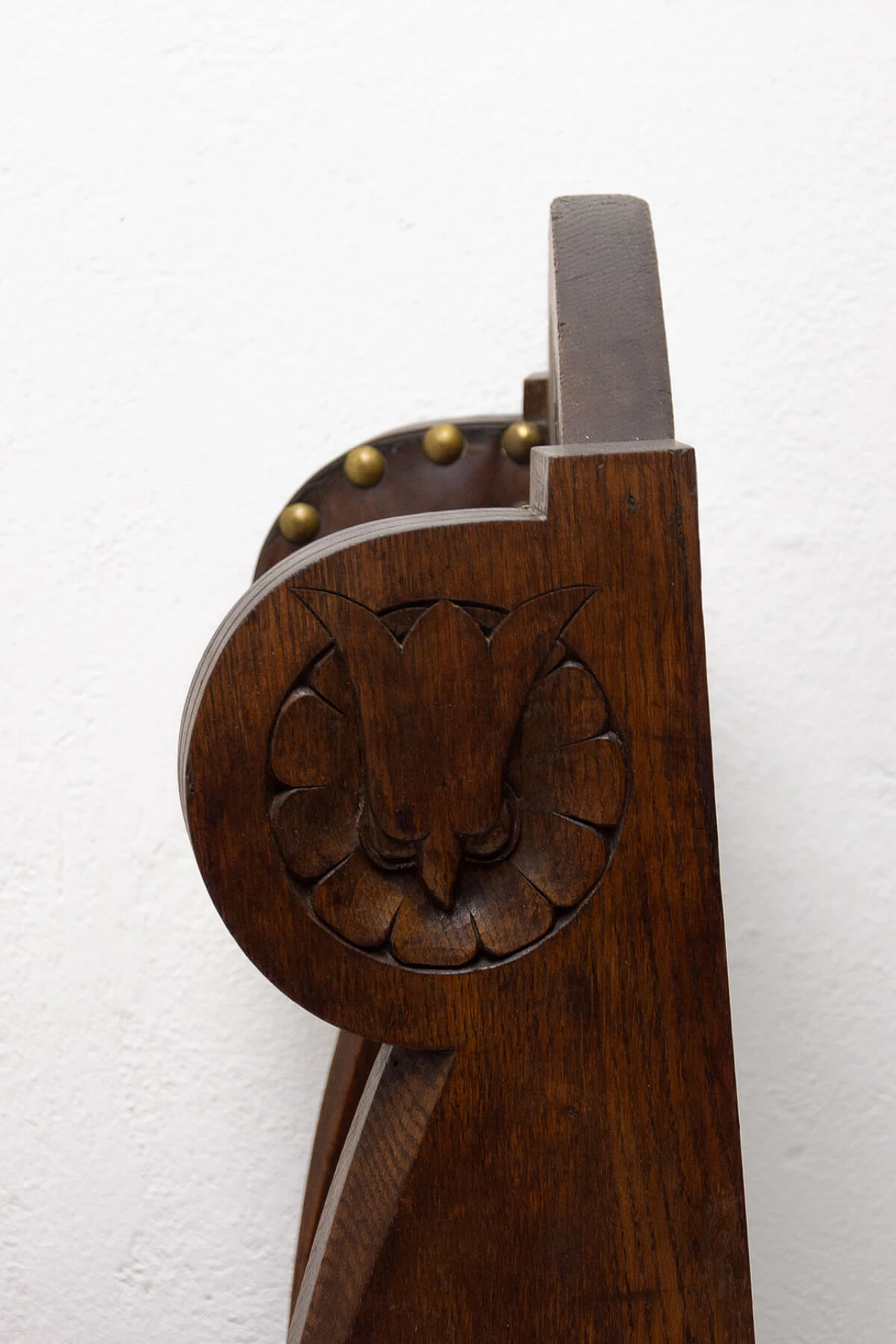 Throne chair on wheels in medieval revival style, late 19th century 1263778