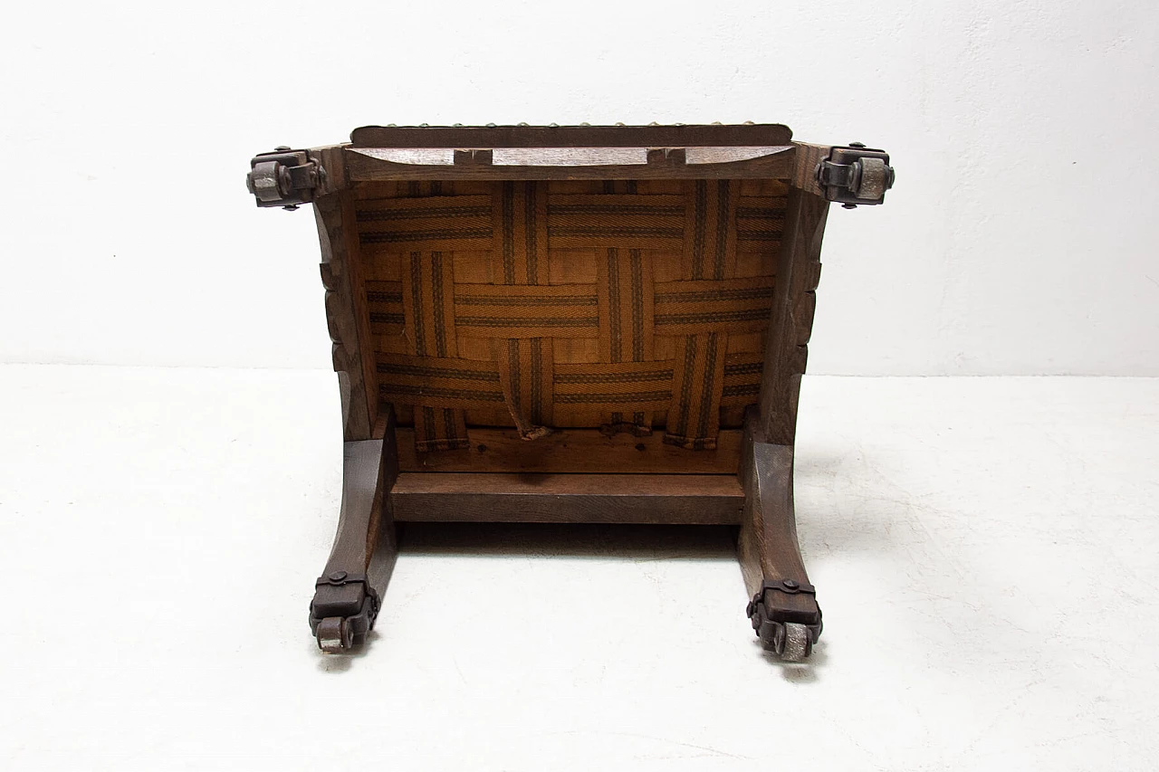 Throne chair on wheels in medieval revival style, late 19th century 1263781