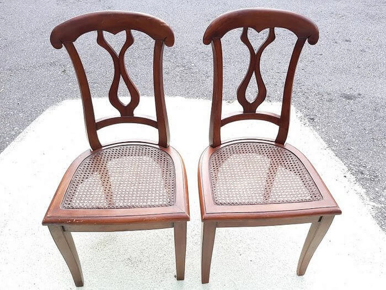 Pair of chairs in cherry wood and Vienna straw, 30s 1264113