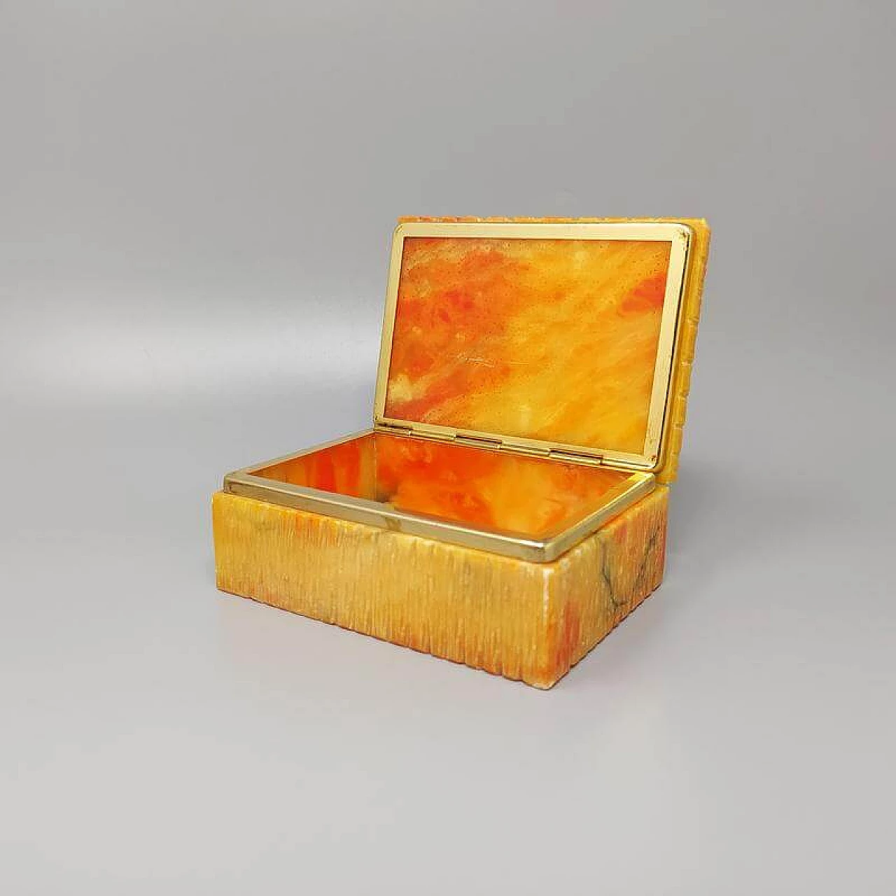 Salmon-coloured alabaster smoking set by Romano Bianchi, 60s 1264912
