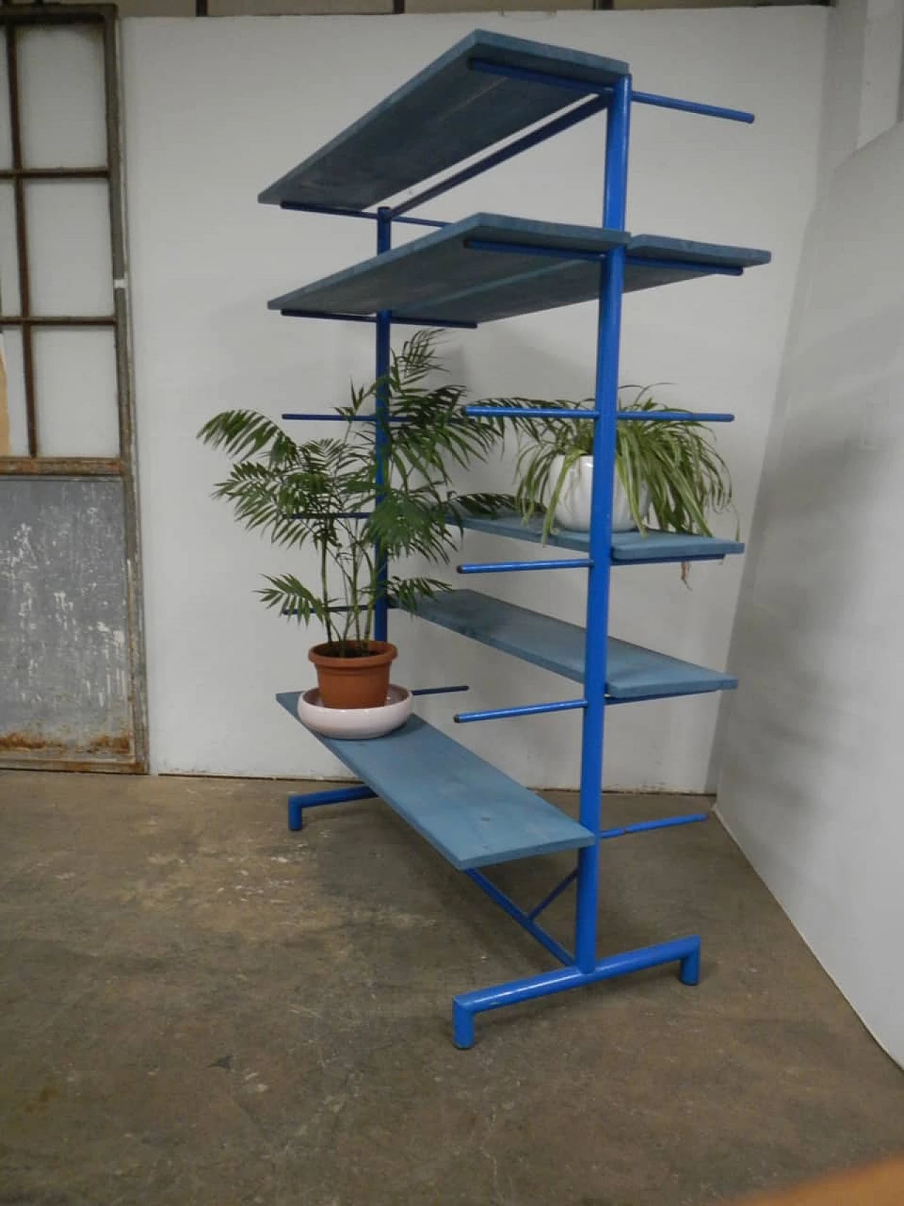 Carrello con piani in abete regolabili, anni '70 1264938