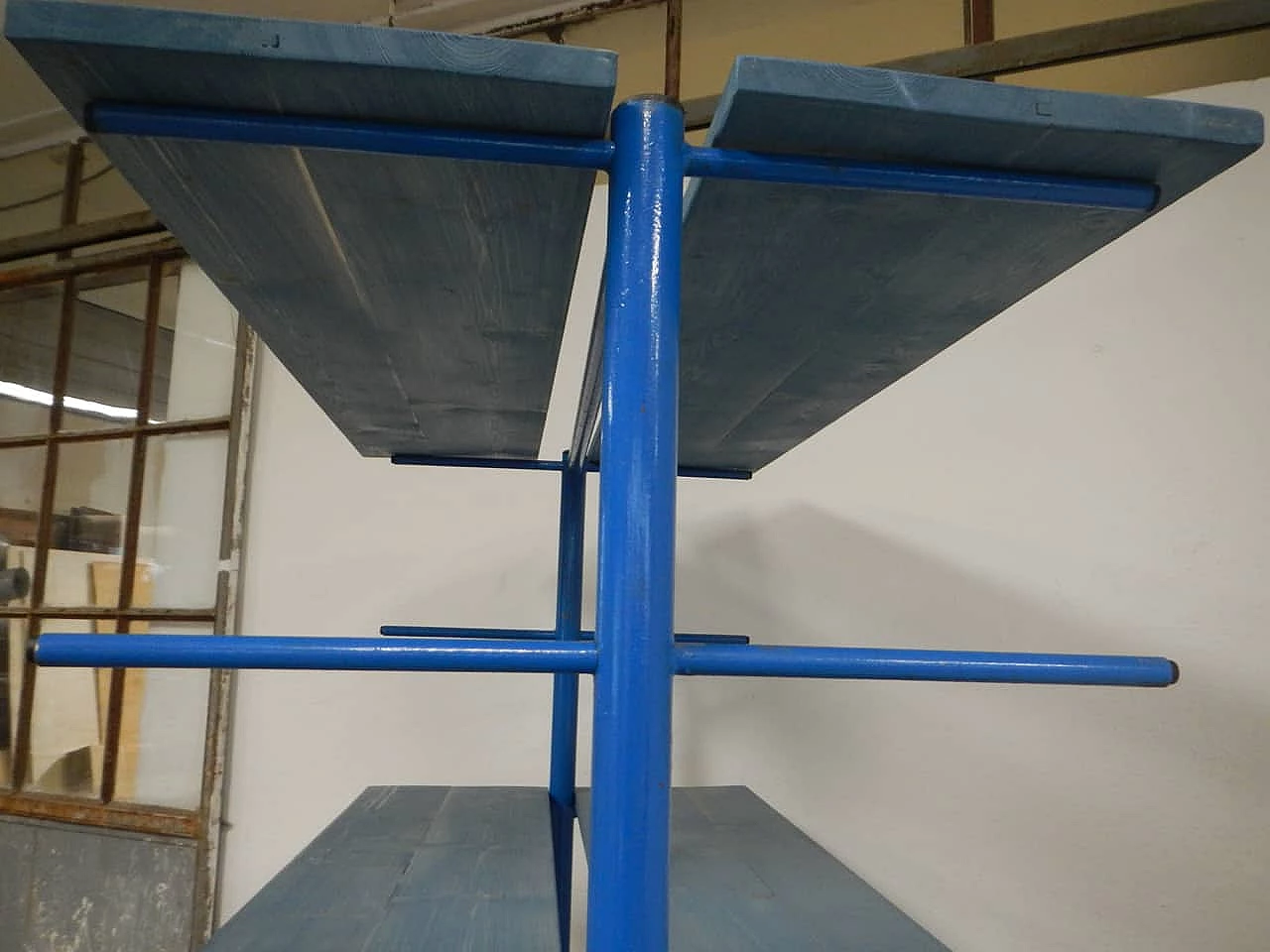 Carrello con piani in abete regolabili, anni '70 1264942