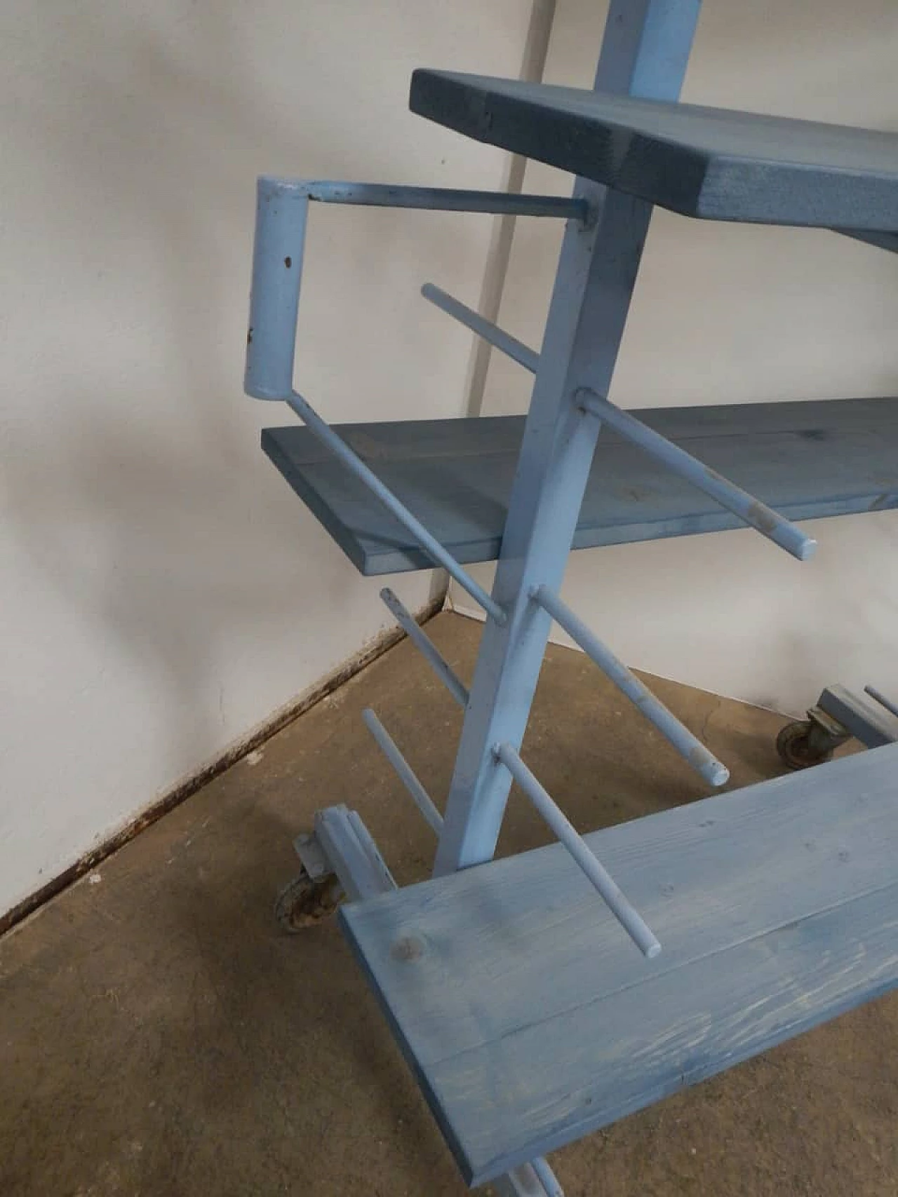 Industrial trolley with fir shelves, 70s 1264970