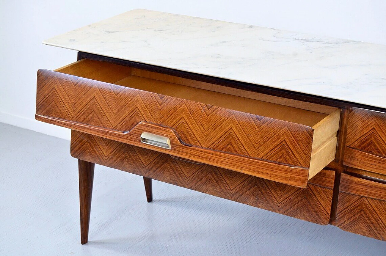 Sideboard in rosewood and brass with Carrara marble top, 50s 1265877