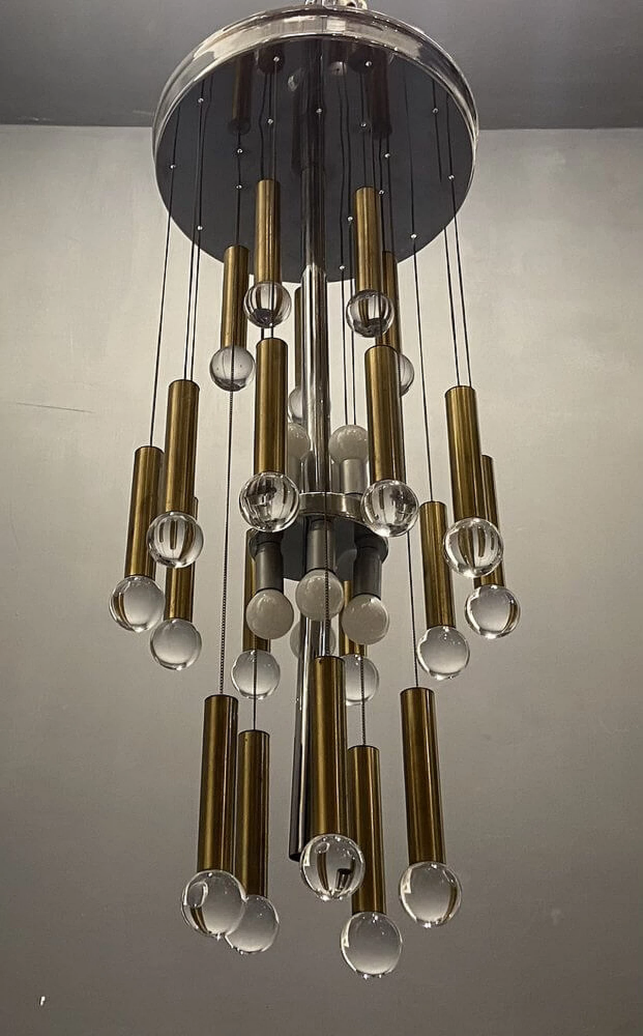 Lampadario in ottone e cromo di Sciolari, anni '60 1265976