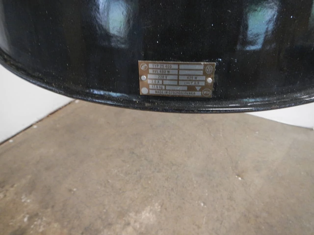 Industrial enameled metal and ceramic lamp, 1960s 1267002