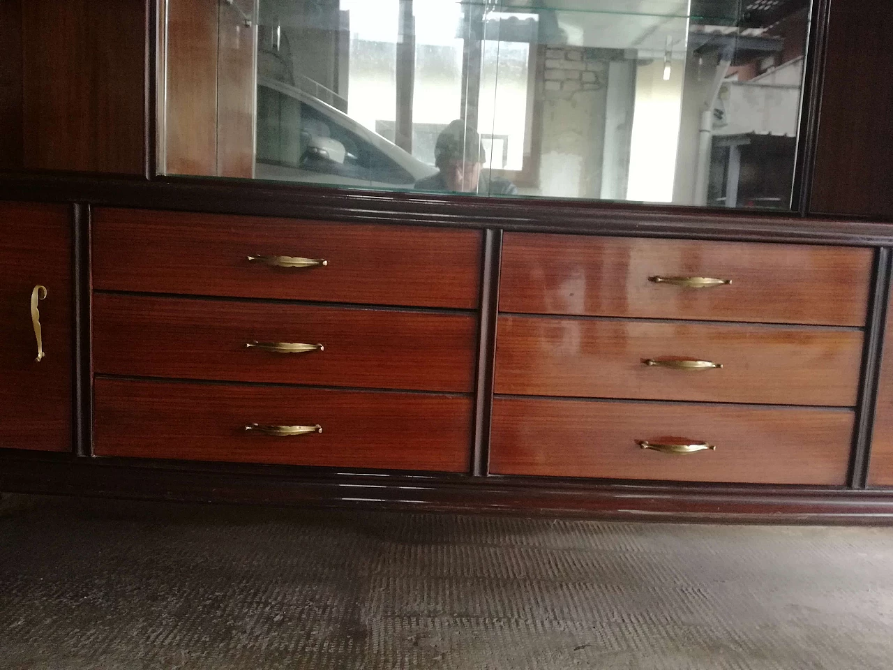 Credenza in palissandro e ottone con vetrina di Galleria del Mobile d'Arte Cantù, anni '50 1267461