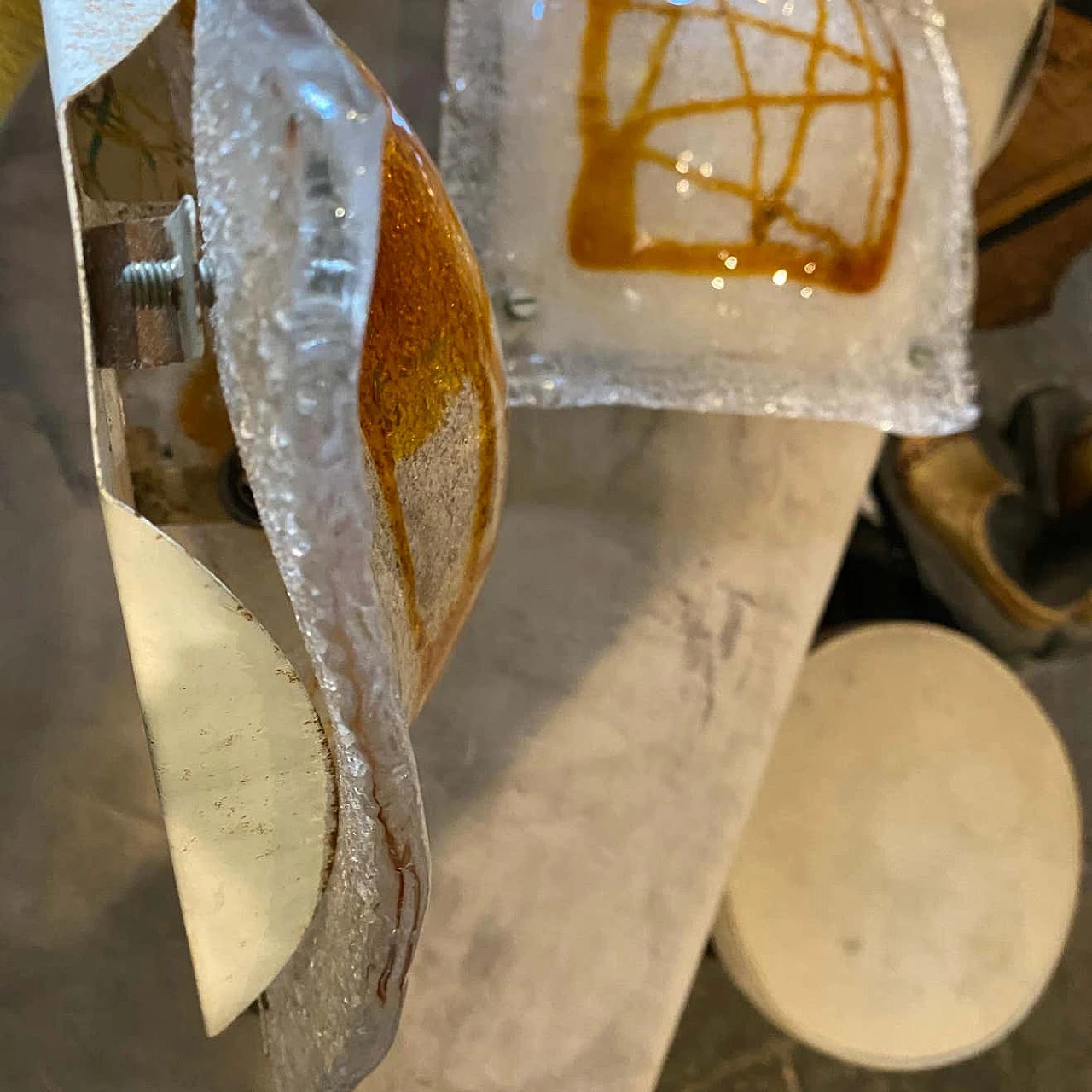 Coppia di appliques Space Age in vetro di Murano e metallo di Mazzega, anni '70 1267704