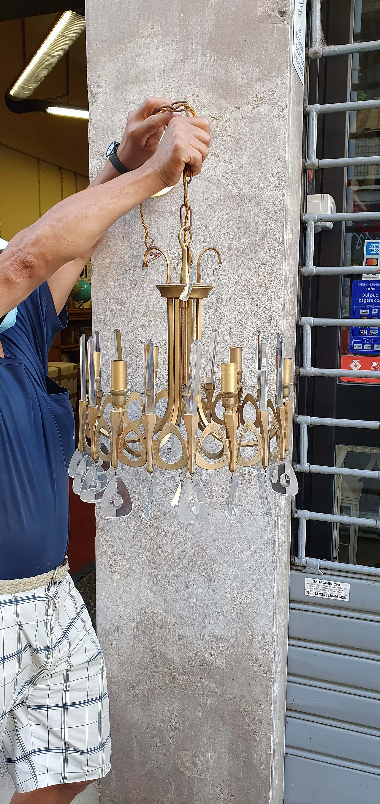 Lampadario in ottone e vetro di Sciolari, anni '70 1268243