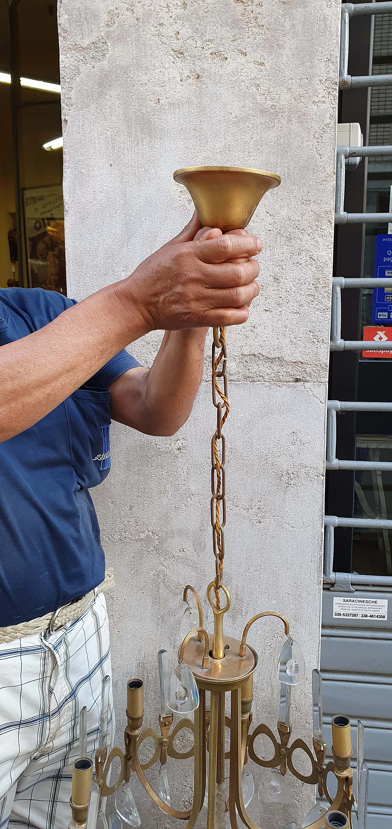 Lampadario in ottone e vetro di Sciolari, anni '70 1268247