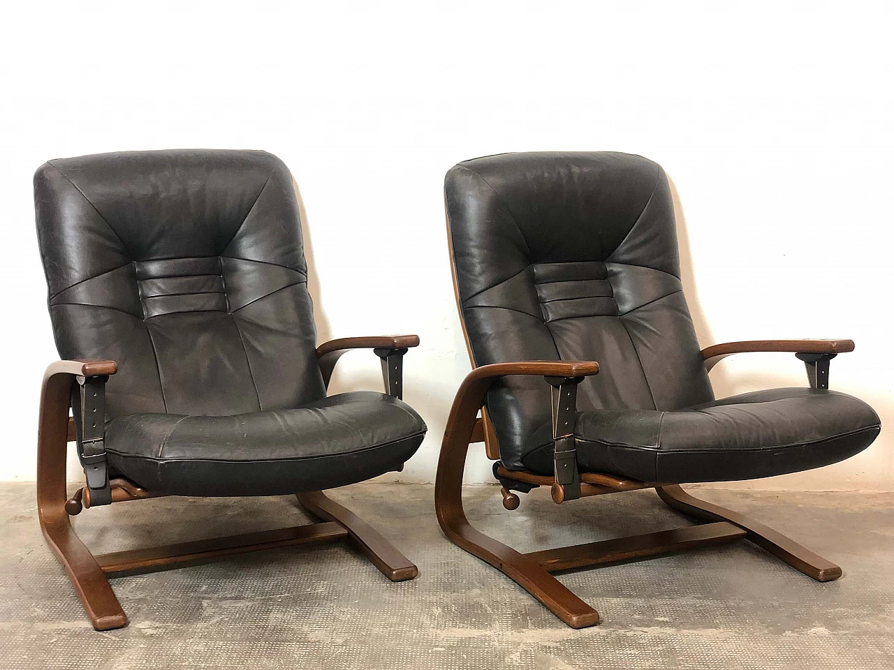 Pair of Exclusive Westnofa armchairs, 70s 1268325
