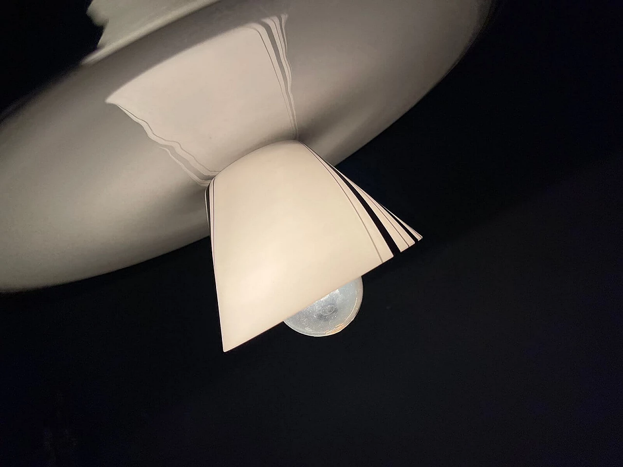 Lampada da soffitto in vetro di Murano bianco e nero, anni '70 1268815