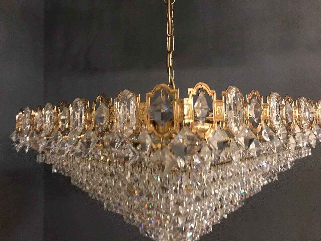 Crystal chandelier with brass structure, 70s 1269025
