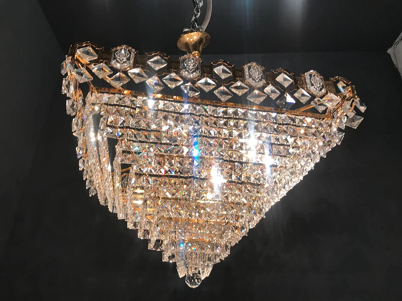 Crystal chandelier with brass structure, 70s 1269026