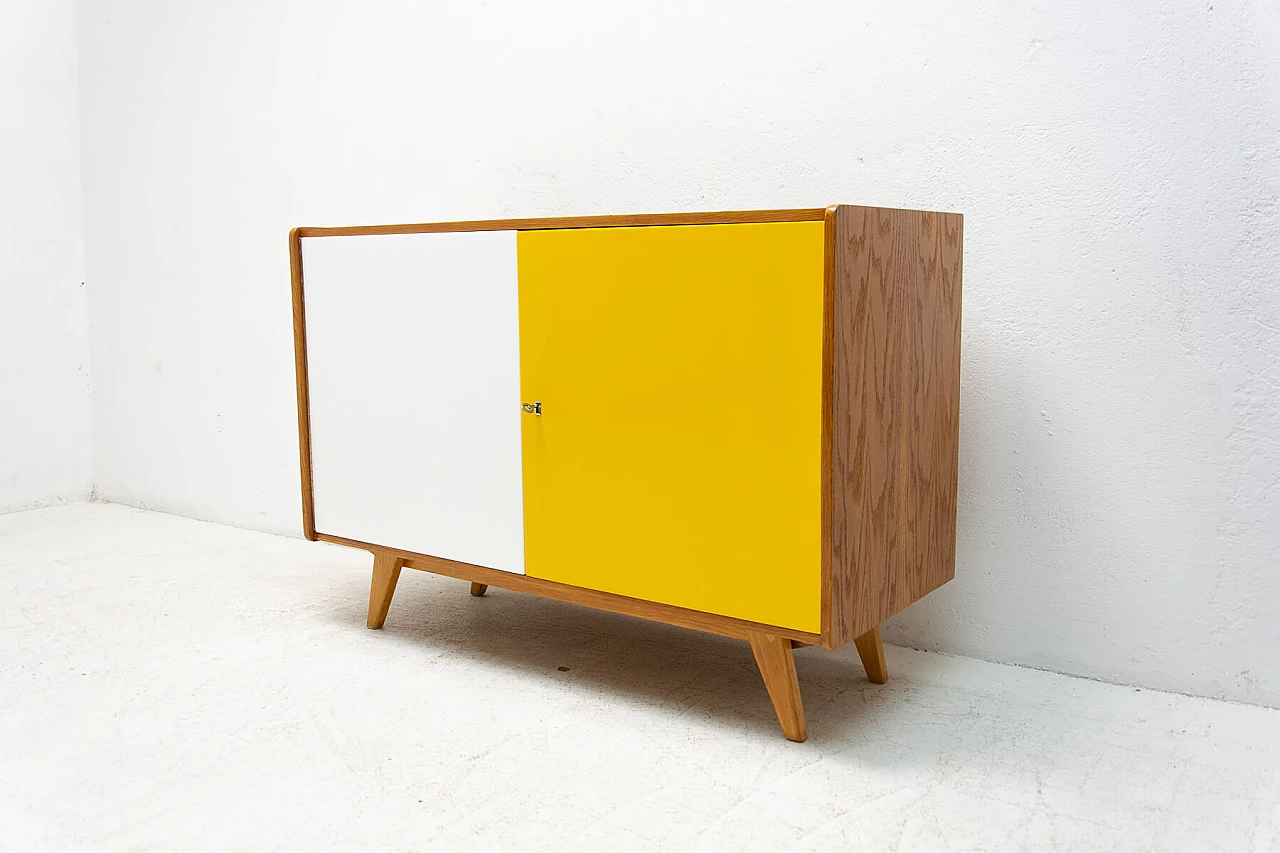 Credenza U-450 di Jiří Jiroutek, Cecoslovacchia, anni '60 1269524