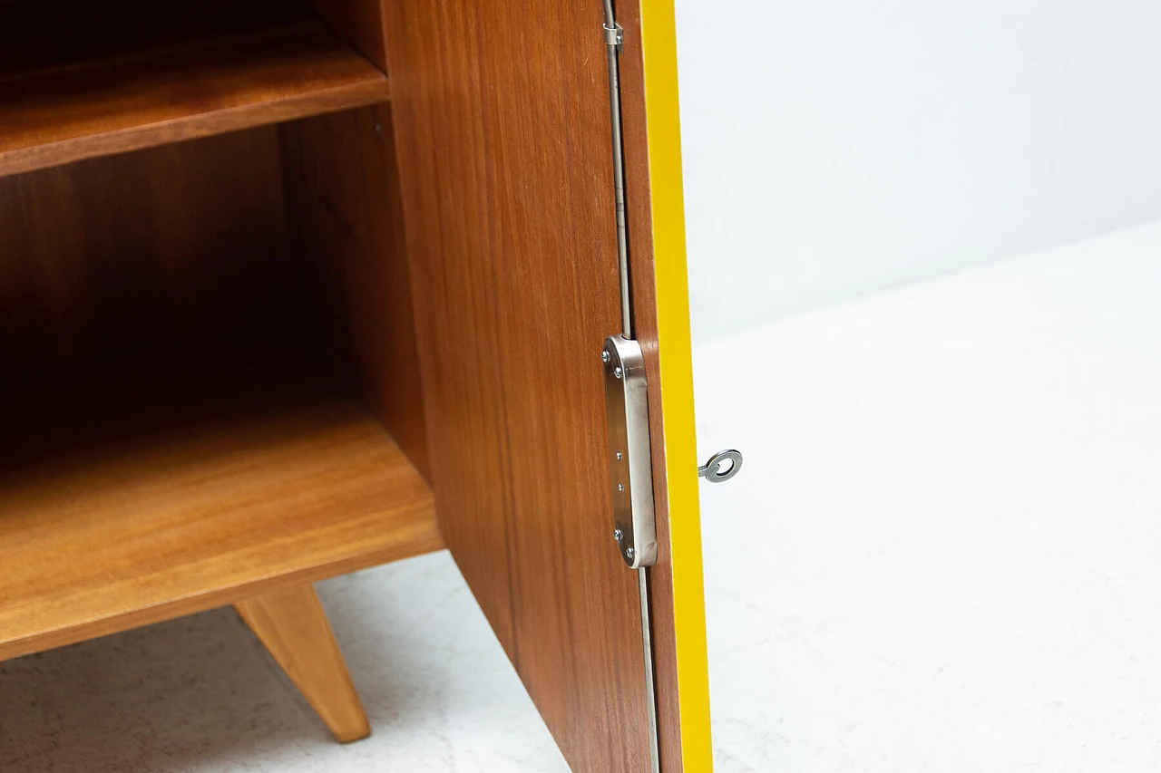 Credenza U-450 di Jiří Jiroutek, Cecoslovacchia, anni '60 1269529