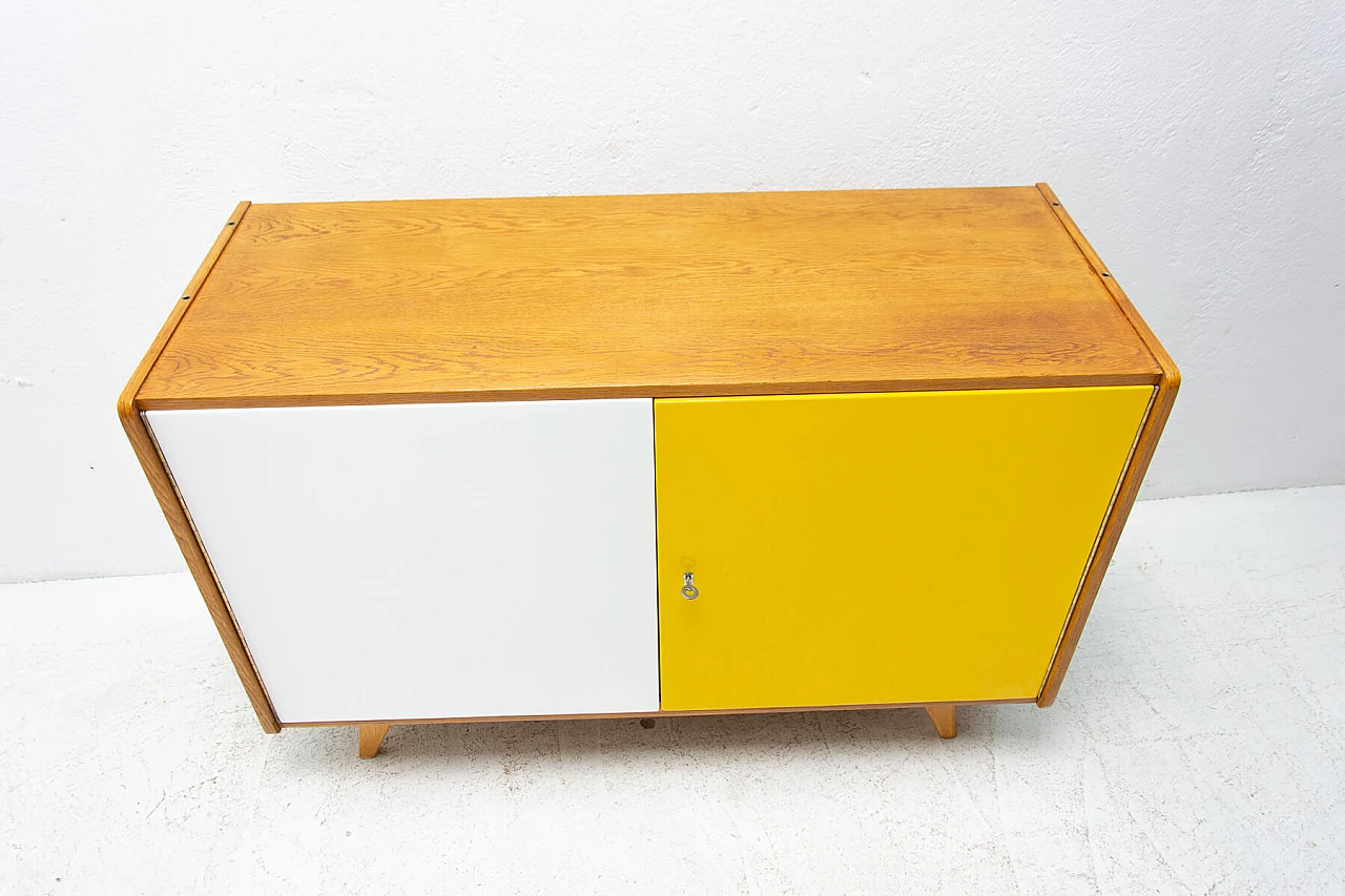 Credenza U-450 di Jiří Jiroutek, Cecoslovacchia, anni '60 1269532