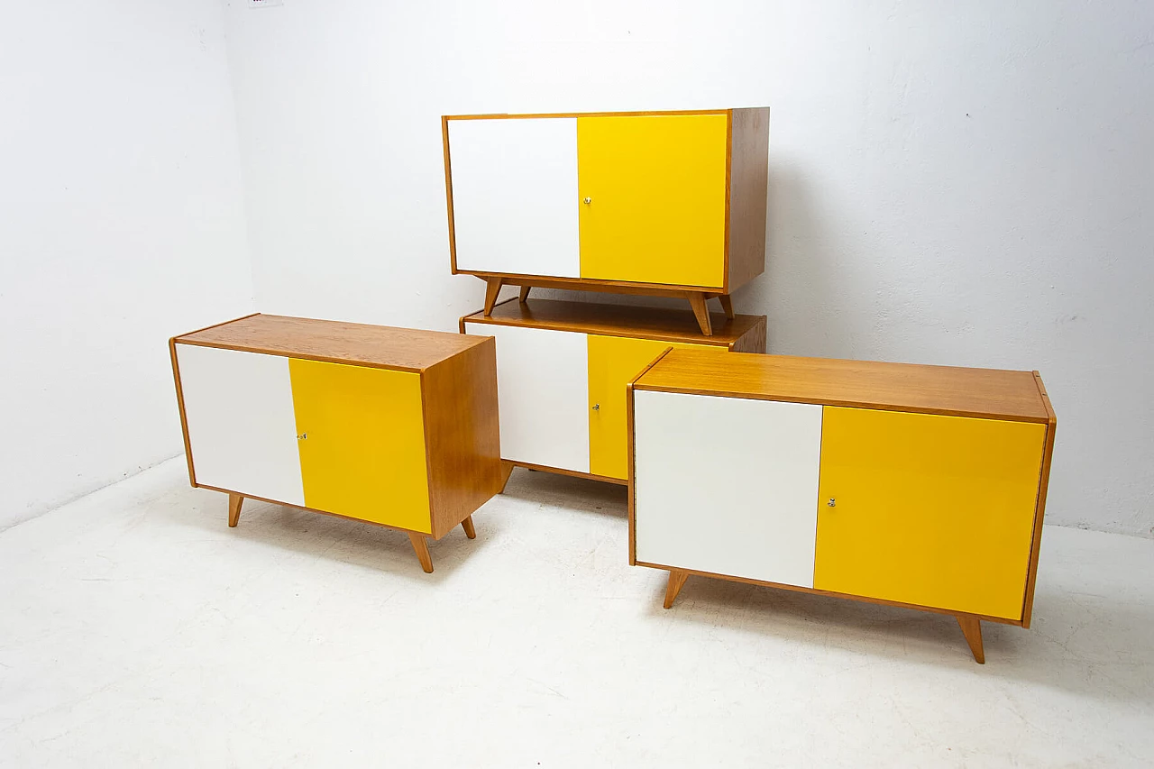 Credenza U-450 di Jiří Jiroutek, Cecoslovacchia, anni '60 1269534