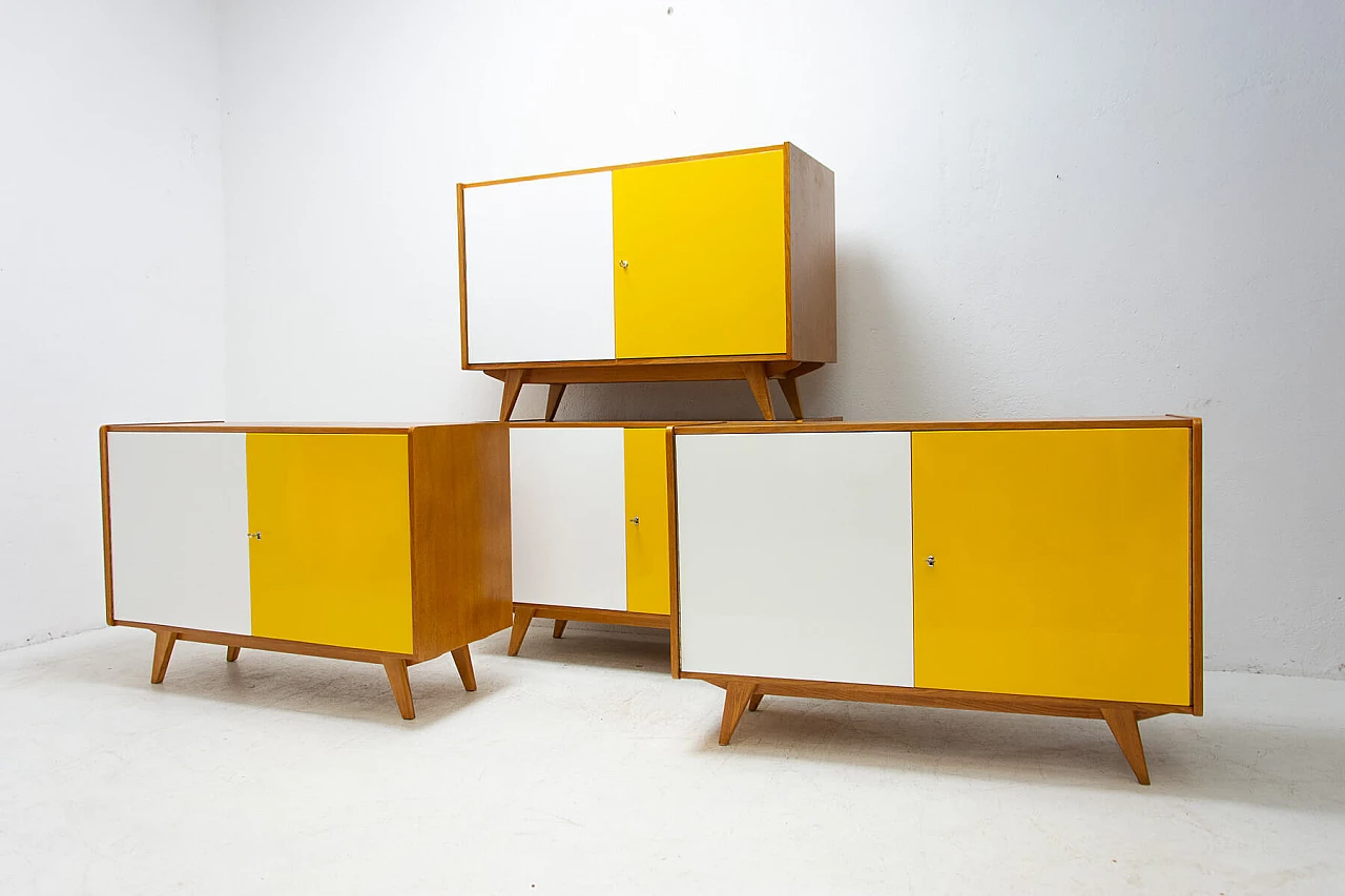 Credenza U-450 di Jiří Jiroutek, Cecoslovacchia, anni '60 1269535