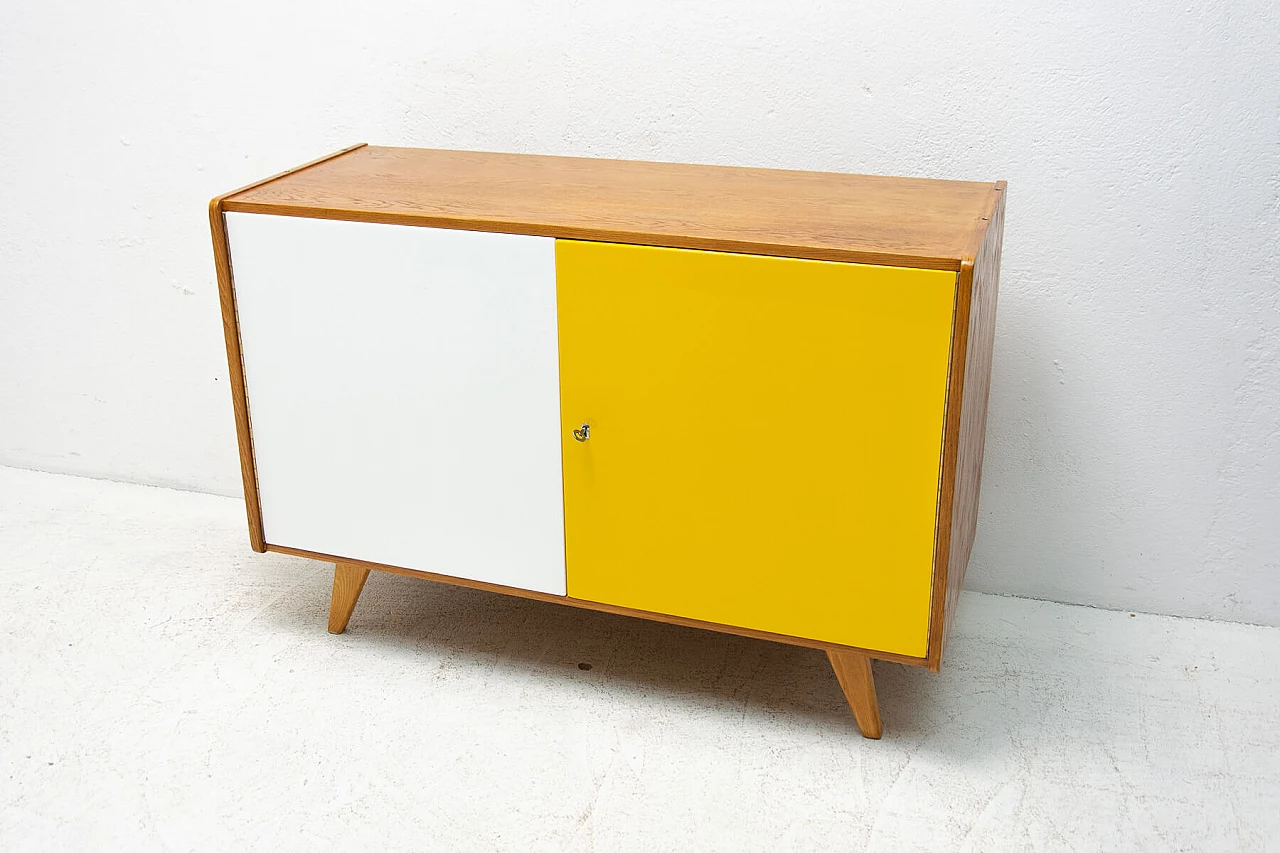 Credenza U-450 di Jiří Jiroutek, Cecoslovacchia, anni '60 1269541