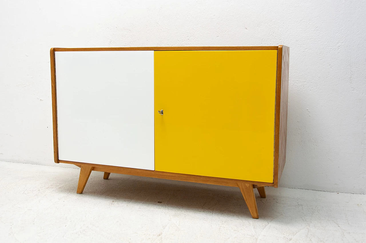 Credenza U-450 di Jiří Jiroutek, Cecoslovacchia, anni '60 1269542