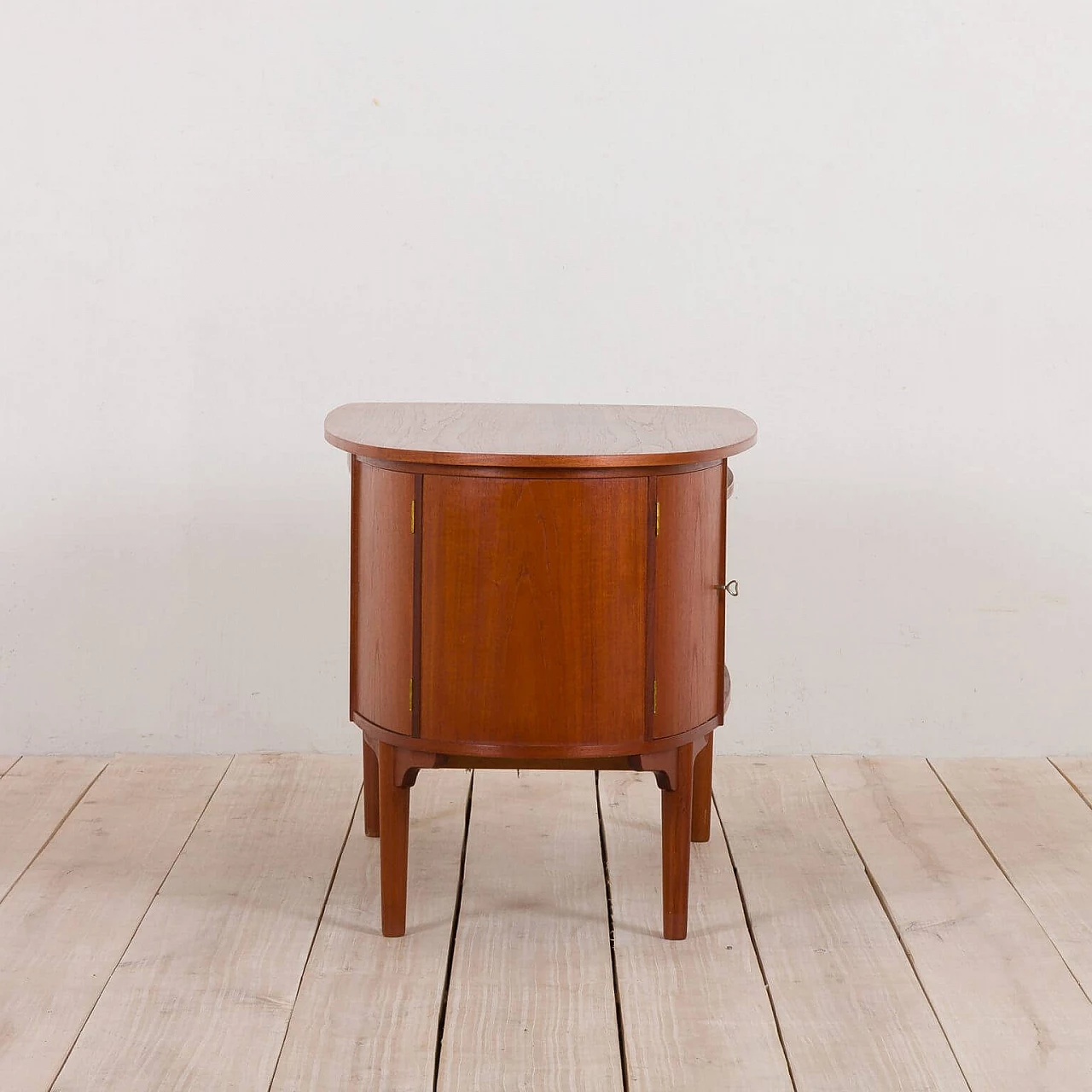 Scrivania direzionale indipendente a forma di proiettile in teak di H.P. Hansen per Randers Møbelfabrik, anni '60 1270108