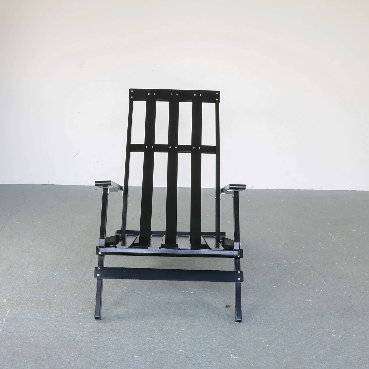 Deck chair by Dino Gavina in black lacquered wood, 70s 1270252