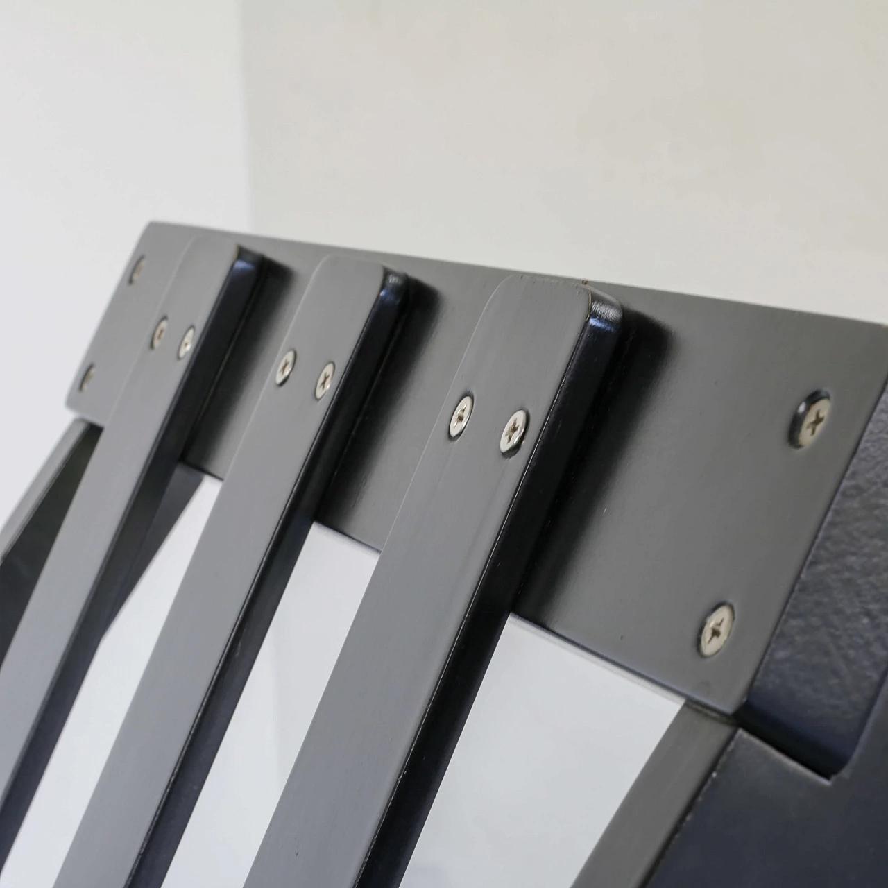 Sedia a sdraio di Dino Gavina in legno laccato nero, anni '70 1270254