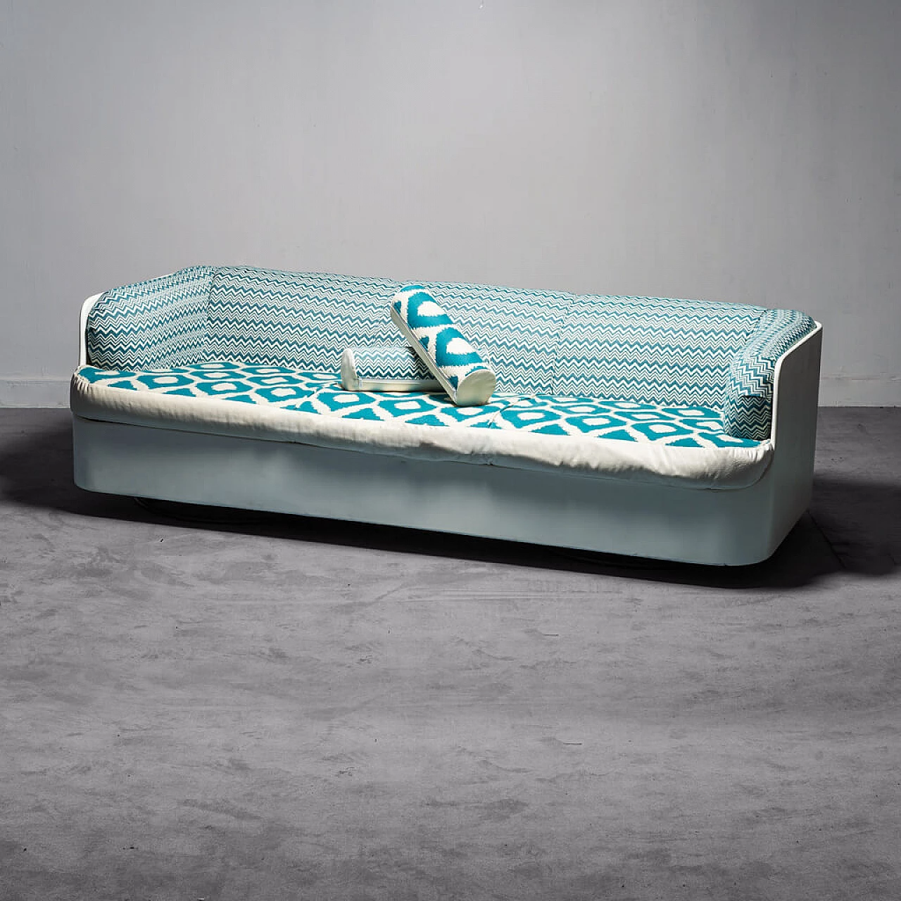 Space Age 3 seater sofa in velvet and cotton, 70s 1270946