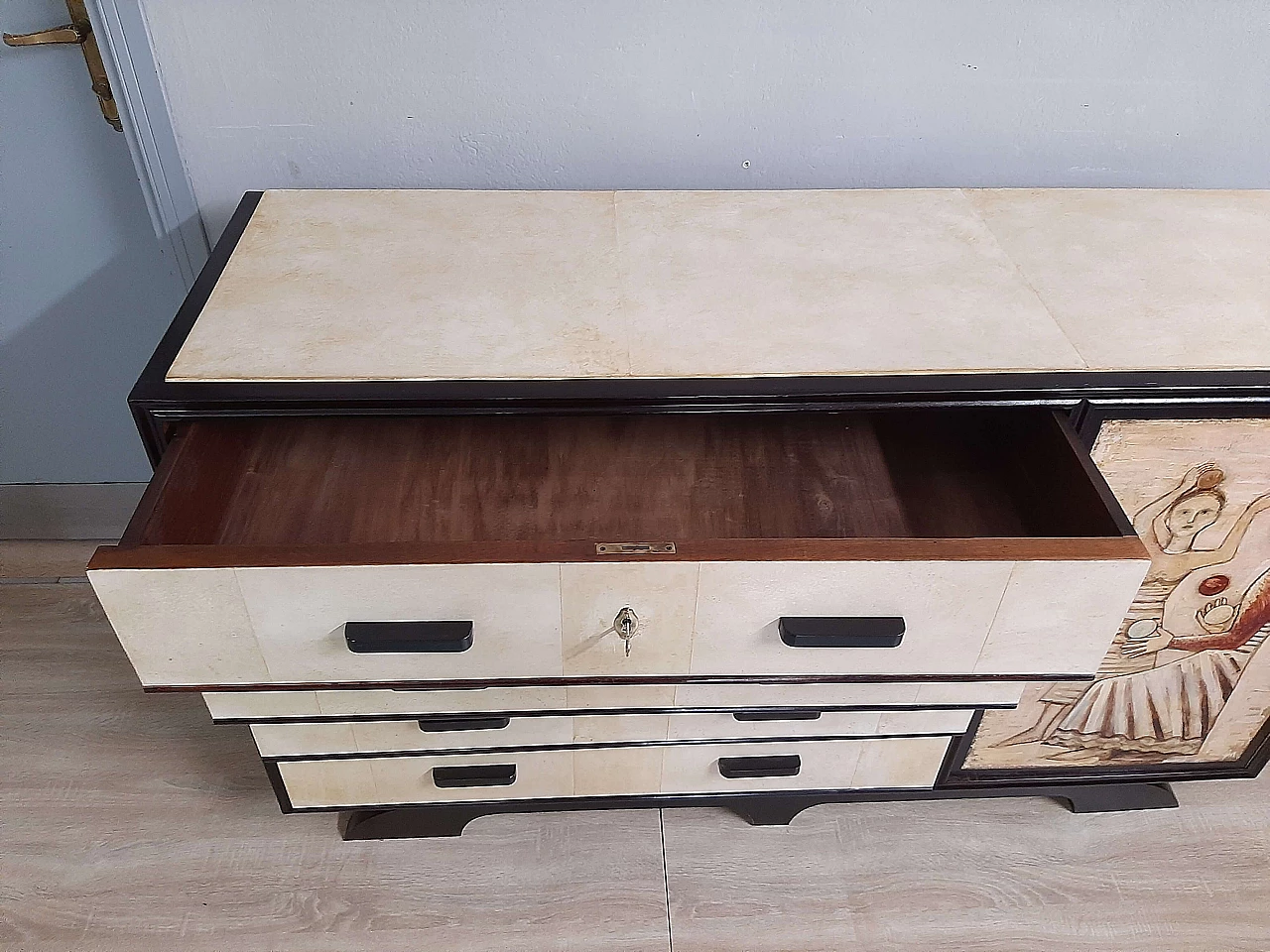 Art Deco chest of drawers in ebonized walnut and parchment with painted panel, 40s 1271572