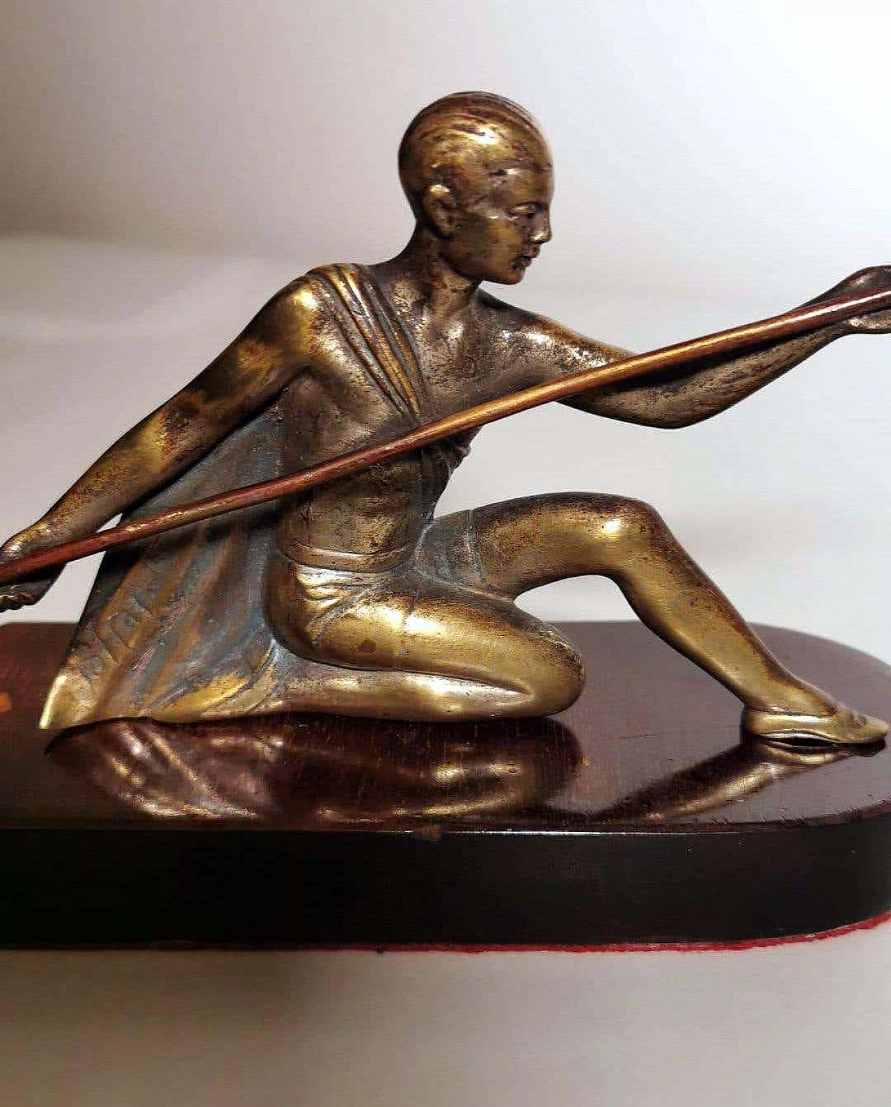 Statuetta Art Deco raffigurante una giovane ginnasta in bronzo e legno, anni '20 1271806