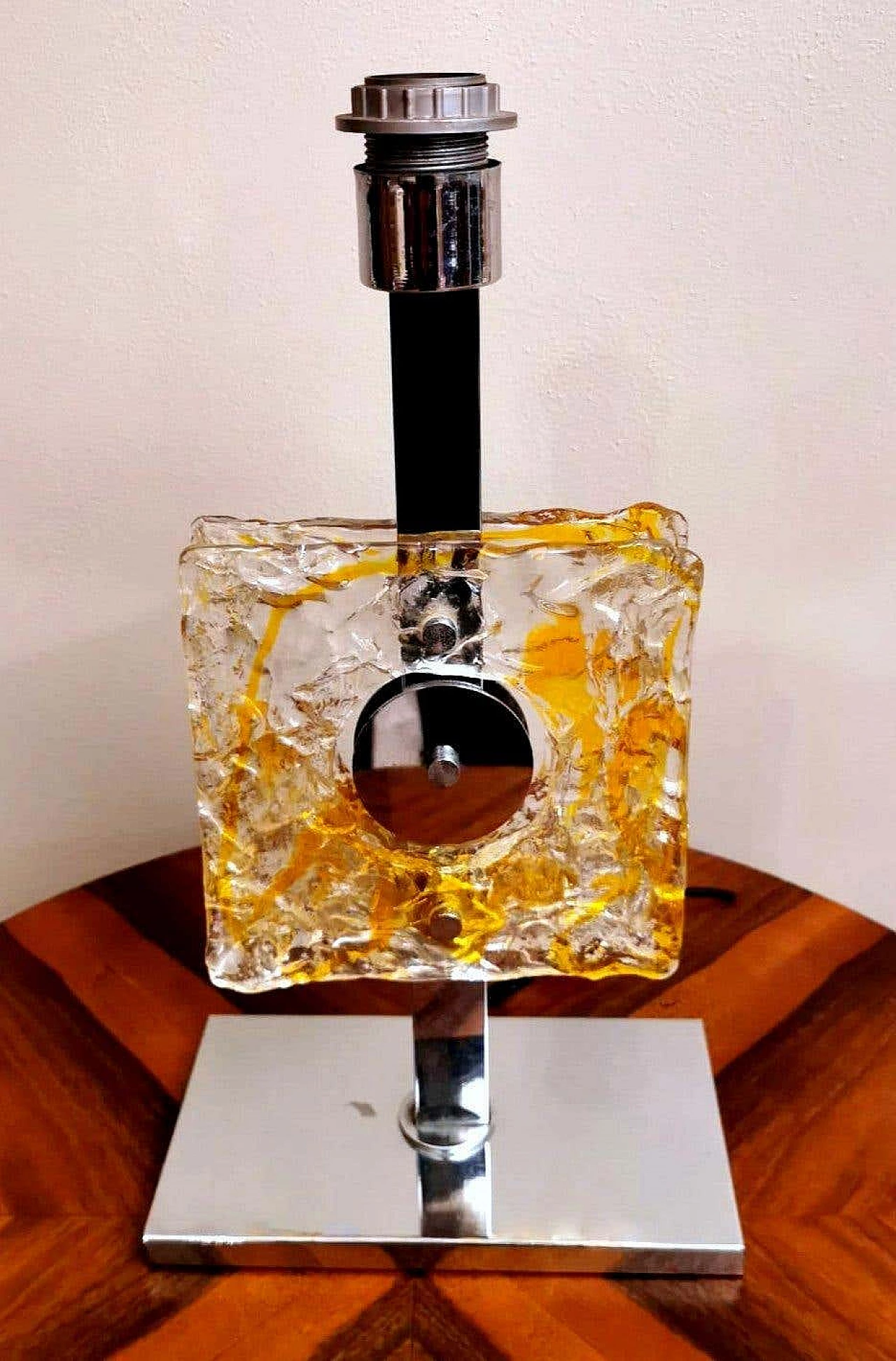 Lampada da tavolo in metallo nichelato e vetro di Murano di Mazzega, anni '60 1271919